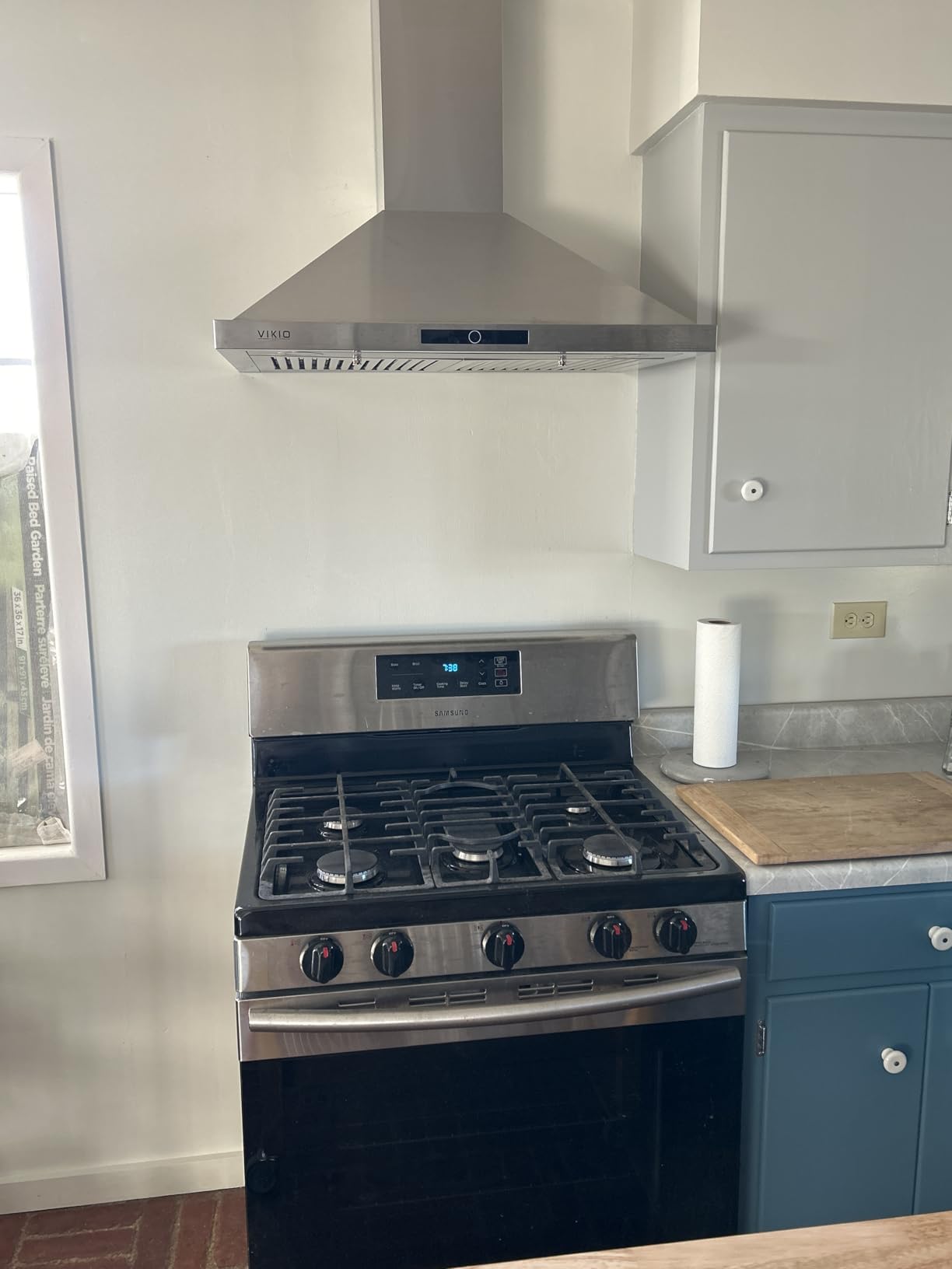 VIKIO HOME 30 Inch Wall Mount Range Hood 580CFM Low Noise Touch Control | Ducted/Ductless Convertible, Stainless Steel Kitchen Vent Hood with 3-Speed Fan and LED Lights customer photo 1