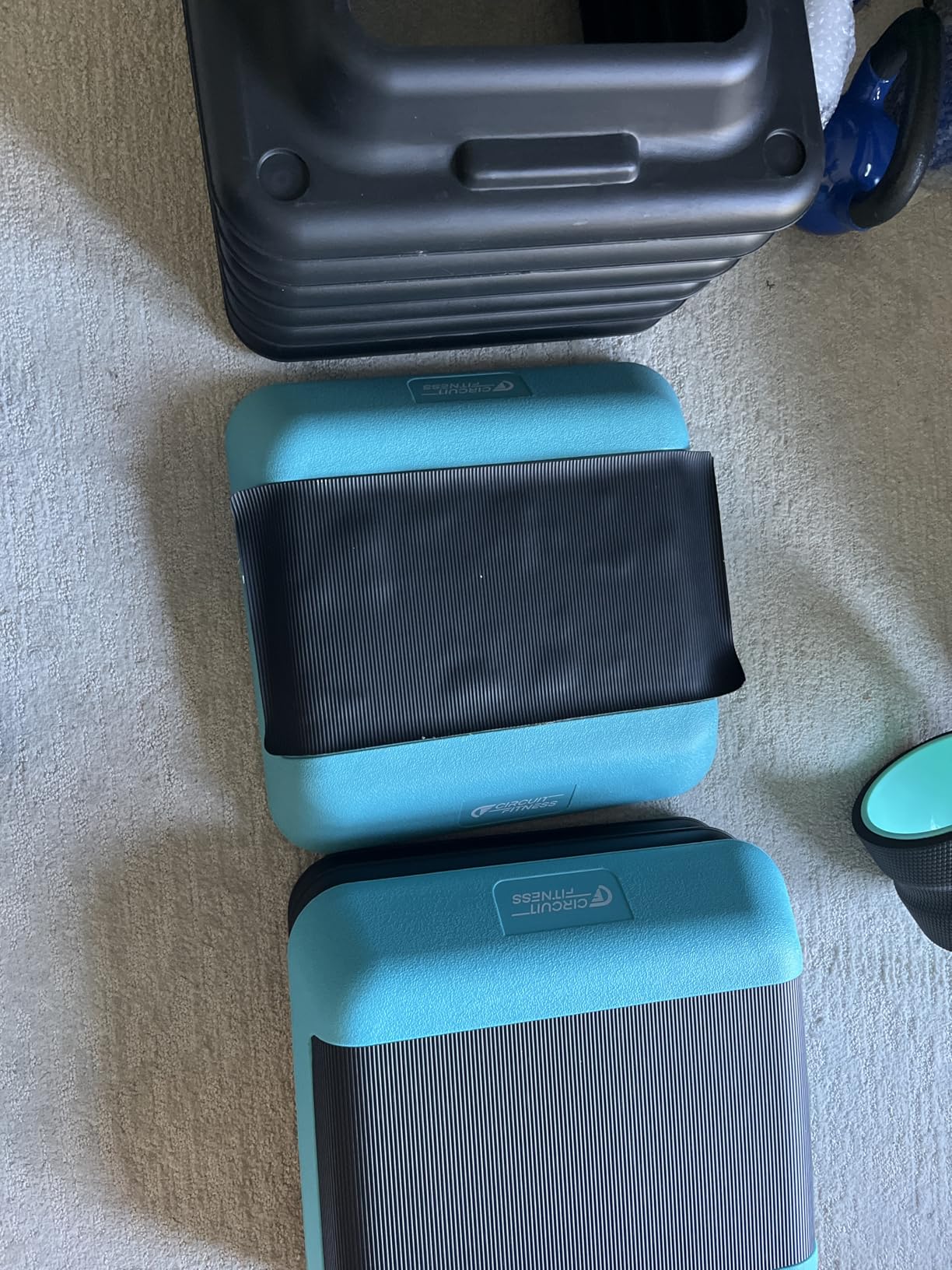 Circuit Fitness by Marcy 16 x 16 inches Adjustable Height Aerobic Step Platform with Adjustable Risers, Non-Slip Rubber Surface, Home Exercise Fitness Training, Multiple Color Options customer photo 1