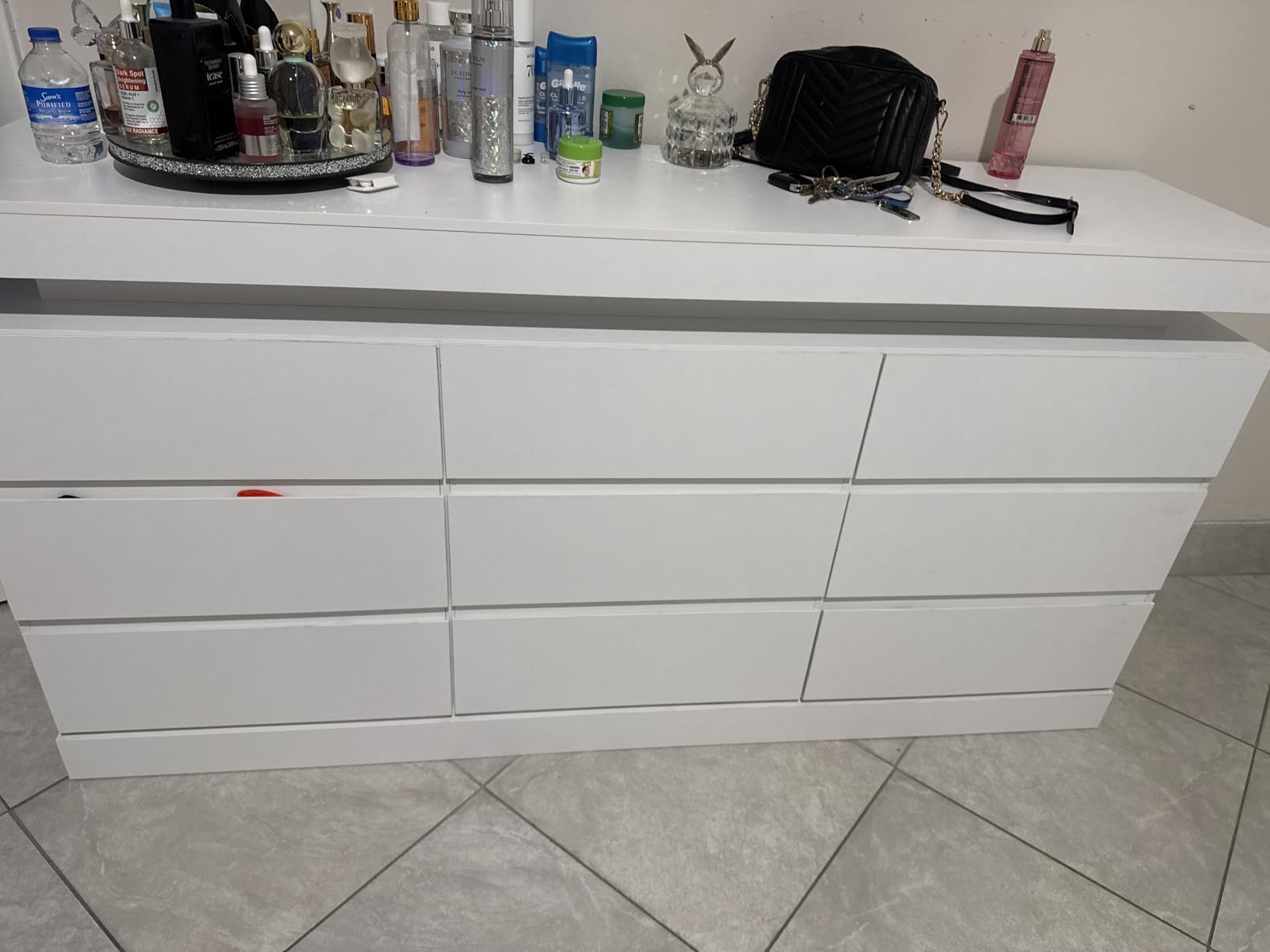 Gyfimoie 9 Drawer Dresser with Power Outlet, Modern Dresser with LED Light | Modern Chest of Drawers for Closet, Wide Drawer Organizer Cabinet for Bedroom, Living Room customer photo 2