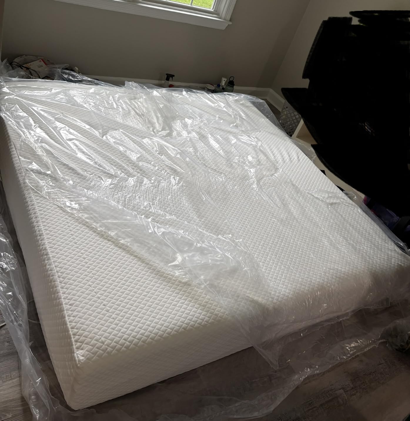 EGOHOME 8 Inch Twin Mattress, Memory Foam Mattress with Cooling Green Tea Gel, Relieve Pressure with Medium Firm Support, CertiPUR-US Certified, 75''L x 38''W, White customer photo 1