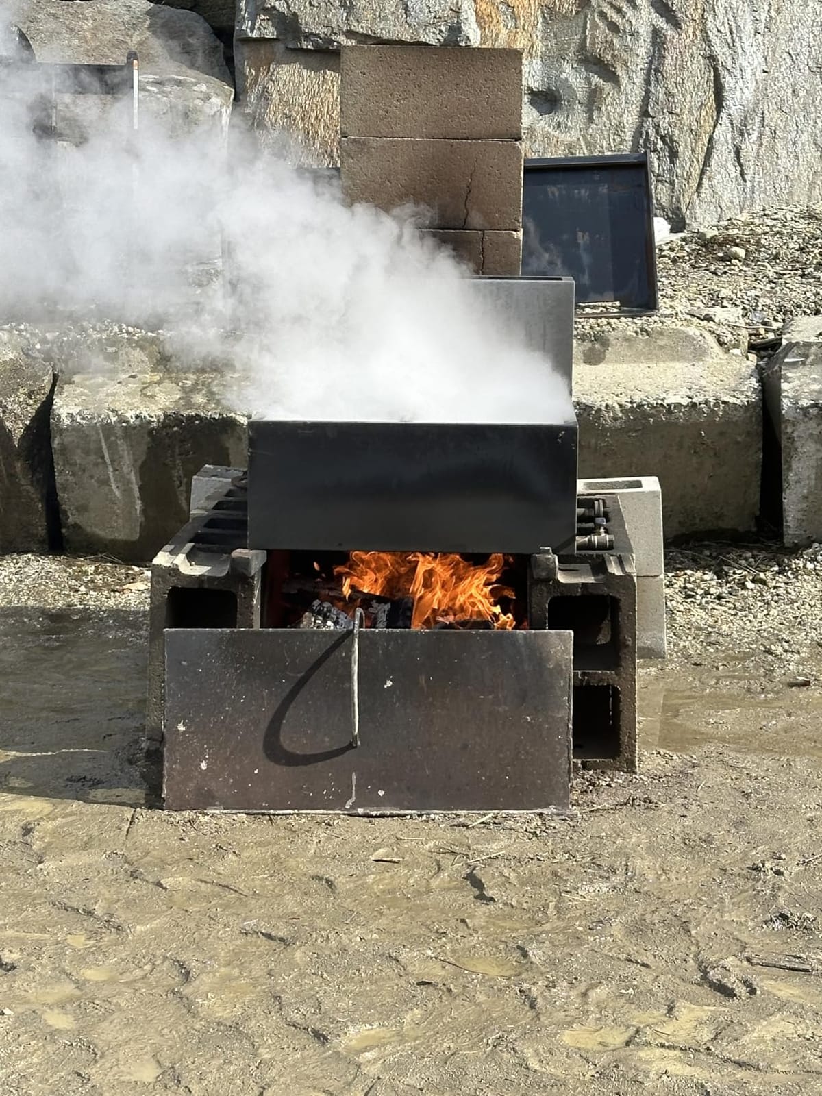 VEVOR Maple Syrup Evaporator Pan, 35 Gal, 36 x 24 x 9.3 Inch Maple Syrup Pan, 304 Stainless Steel Maple Syrup with Thermometer, 2 Valves and 3 Heating Methods, for Home, Outdoor customer photo 2