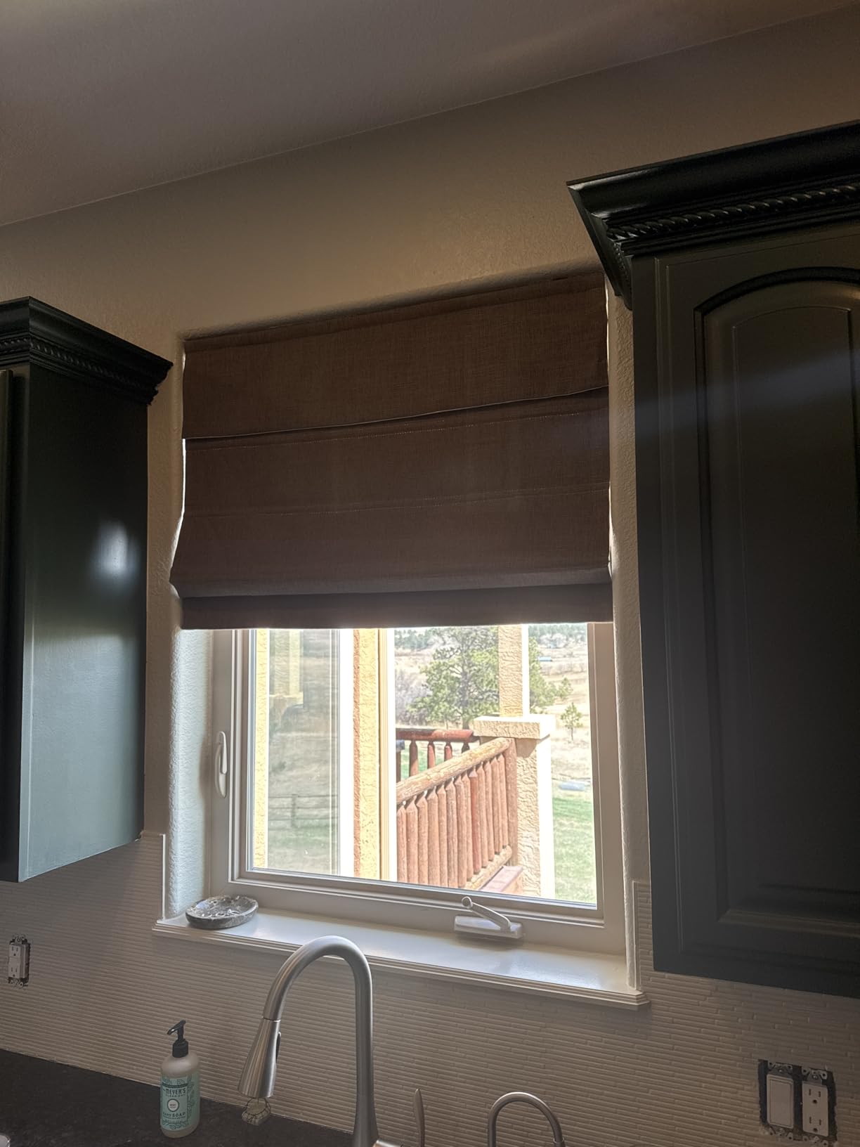 Cordless Bamboo Roman Shades for Windows with Borders, Natural Woven Wood Shades with 6 Inches High Valance, Custom Light Filtering Room Darkening Window Blinds for Doors, Windows, Natural Color customer photo 1