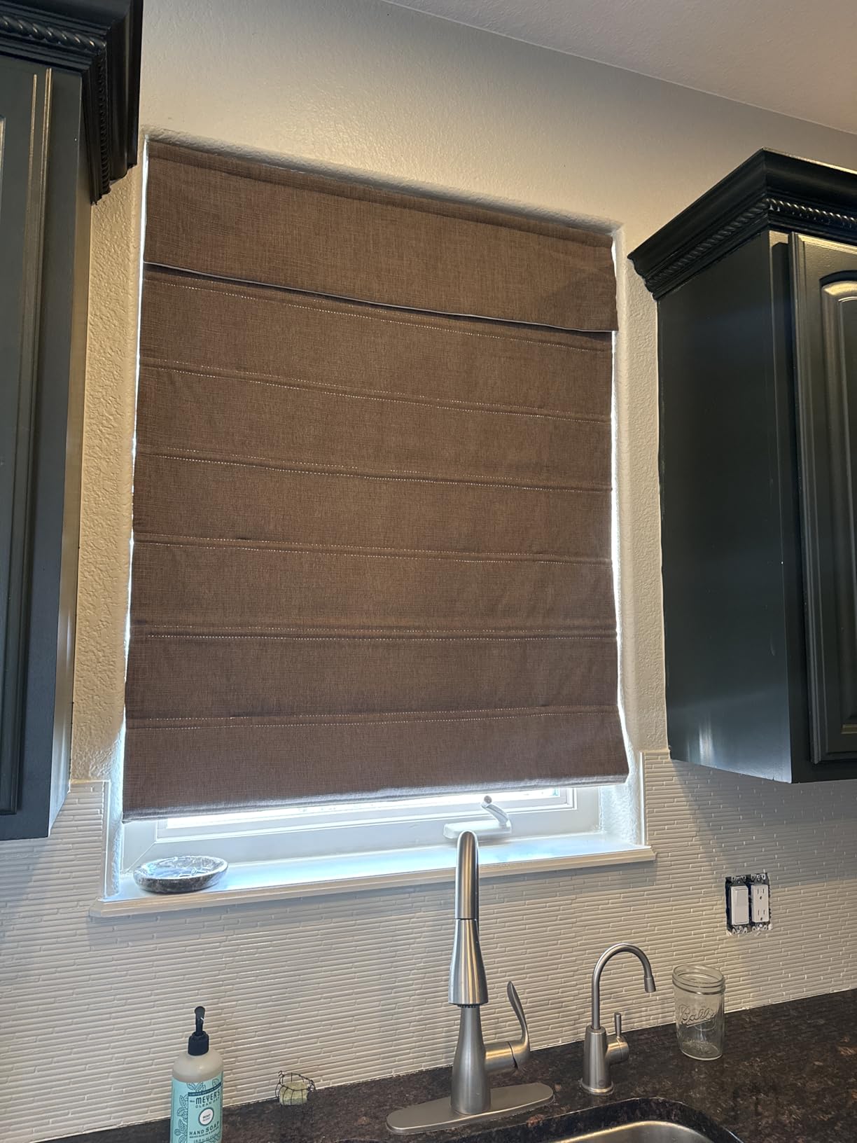 Cordless Bamboo Roman Shades for Windows with Borders, Natural Woven Wood Shades with 6 Inches High Valance, Custom Light Filtering Room Darkening Window Blinds for Doors, Windows, Natural Color customer photo 2