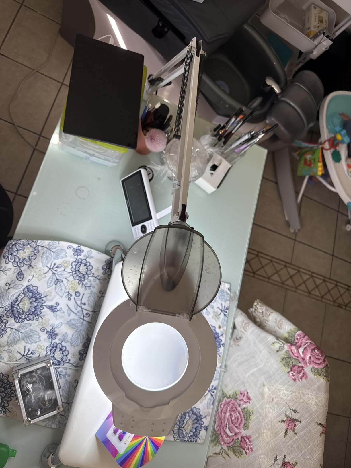 2200 Lumens Magnifying Floor Lamp, 2-in-1 Lighted Desk Magnifier | 144 LED Stepless Dimmable, 10X Real Glass, 4 Wheel Rolling Stand Mag Lamp for Estheticians Facial Tattoo Craft Reading Sewing customer photo 2