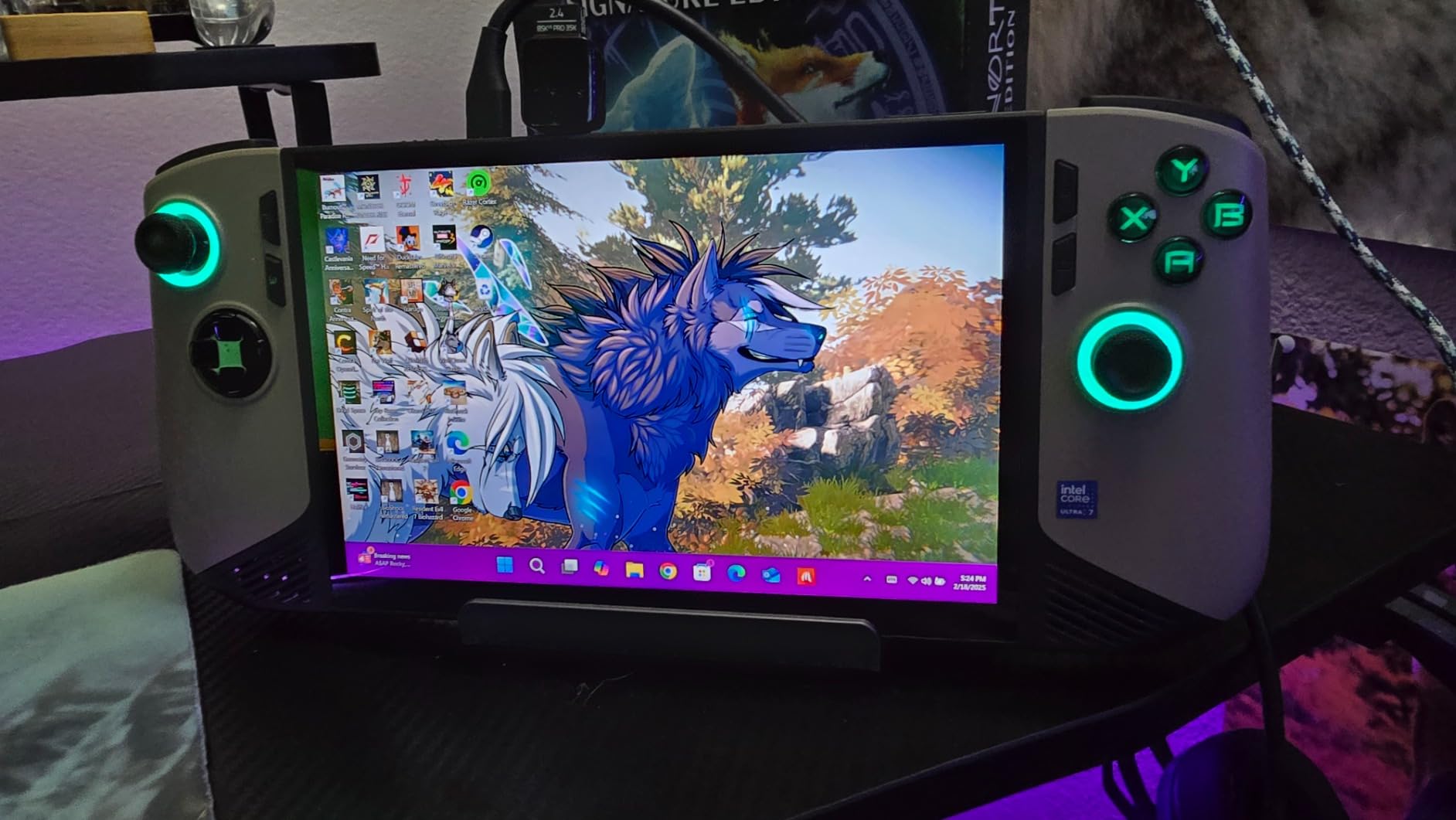 MSI Claw PC Gaming Handheld: Intel Ultra 7-258V, 8