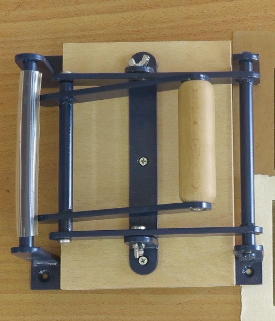 Linocut Press Machine for Printmaking, A3 Size (16.5
