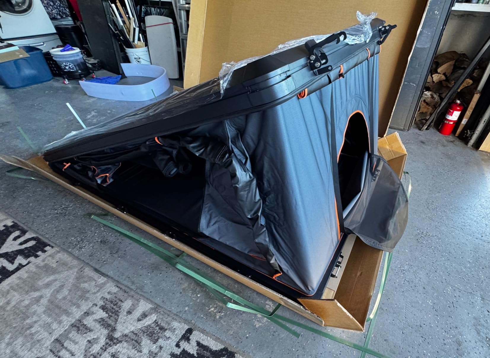 Rooftop Tent Hard Shell with Winter Insulation for 4-Season Camping | Aluminum hardshell, 2-layer mat, LED light strip, 2 Person Car Roof top tent, Suitable for Jeep Truck SUV Trailer customer photo 2