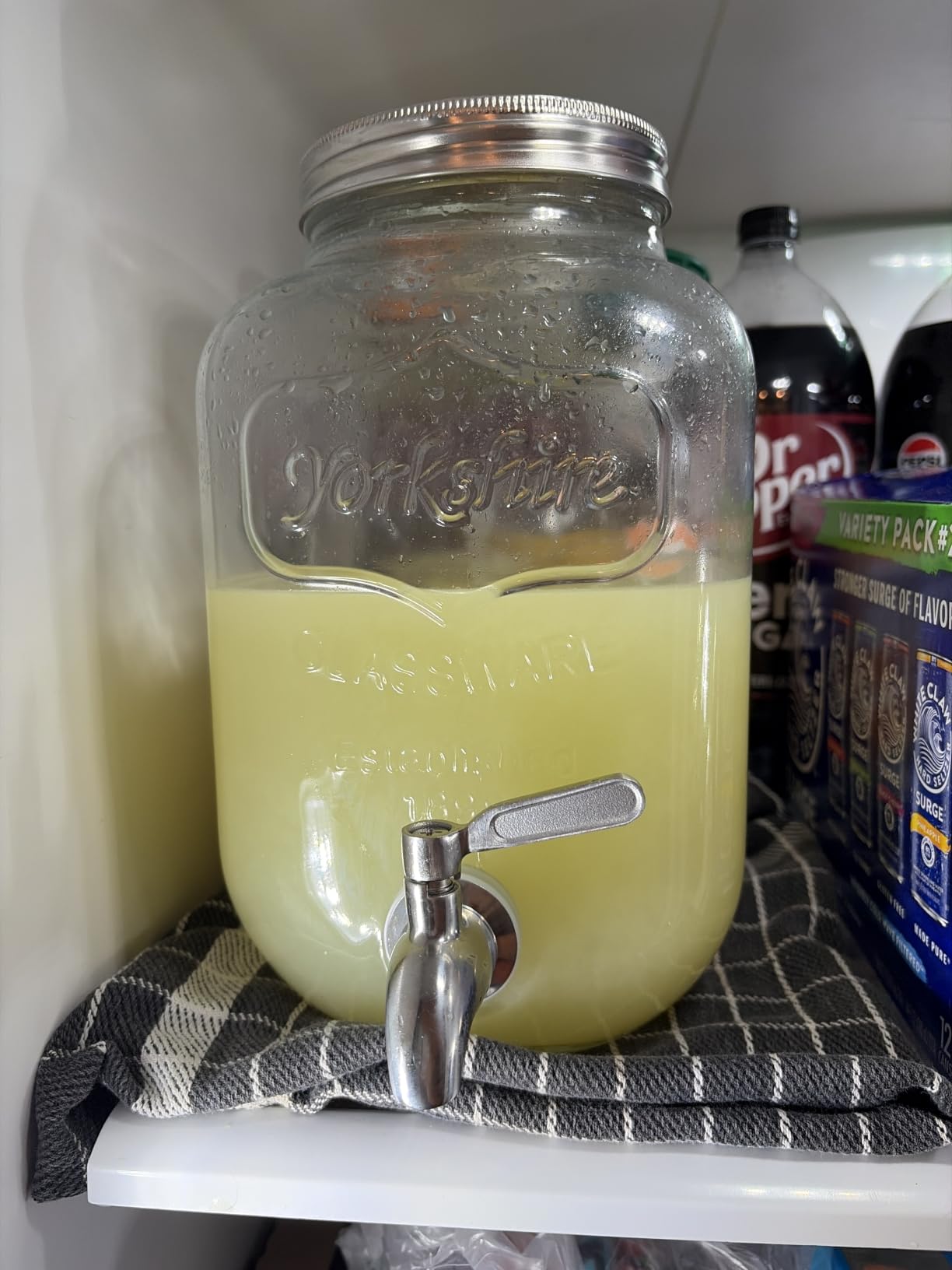 1 Gallon Glass Beverage Dispenser with Lid, Stainless Steel Spigot, Glass Drink Dispensers for Parties, Lemonade Dispenser With Ice Cylinder for Weddings, Party, Sun Tea Jar, Water Juice Dispensers customer photo 1
