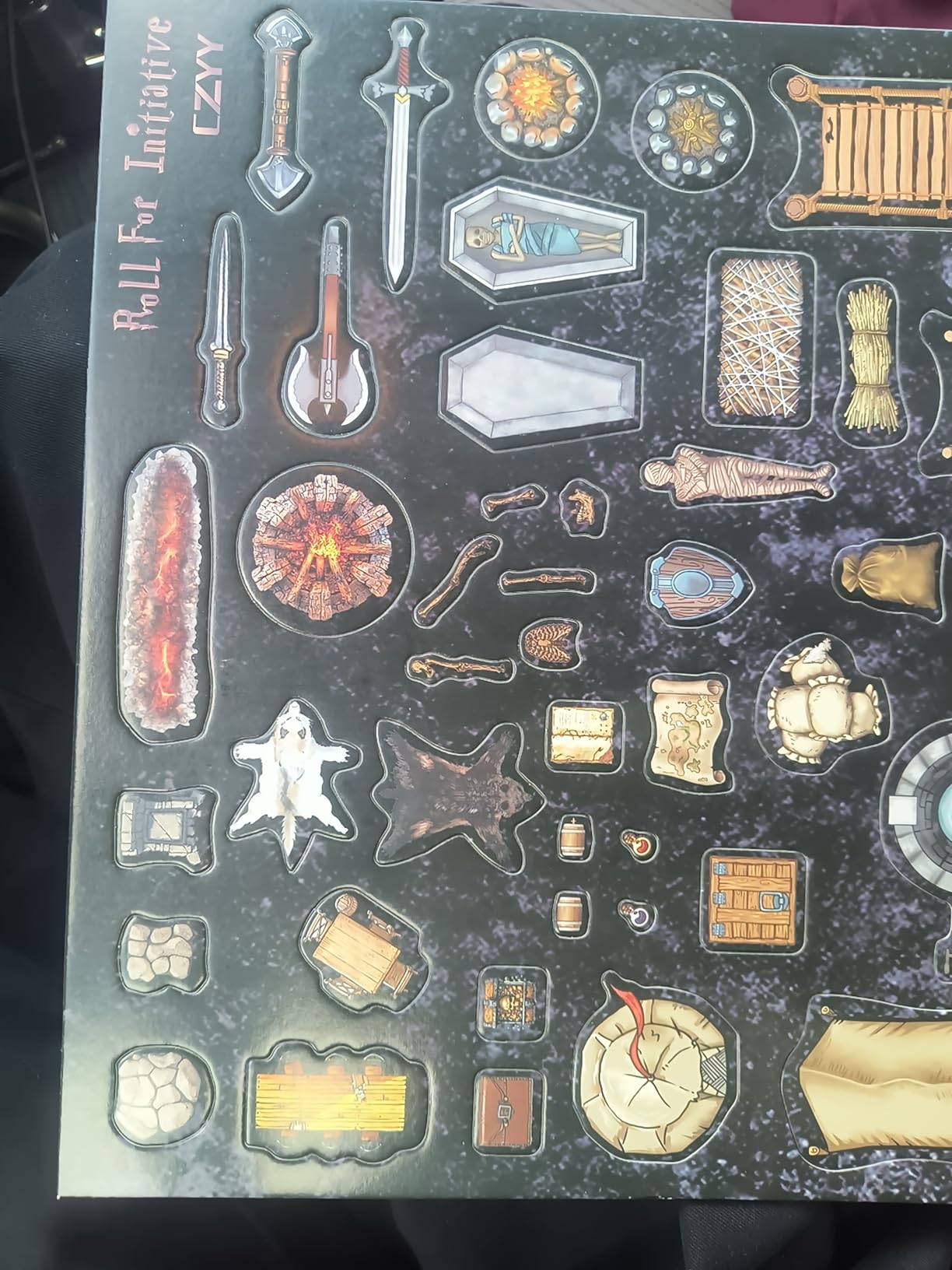 CZYY RPG Starter Set, Foldable Battle Mat, DM Screen, Game Tokens & Dice customer photo 1