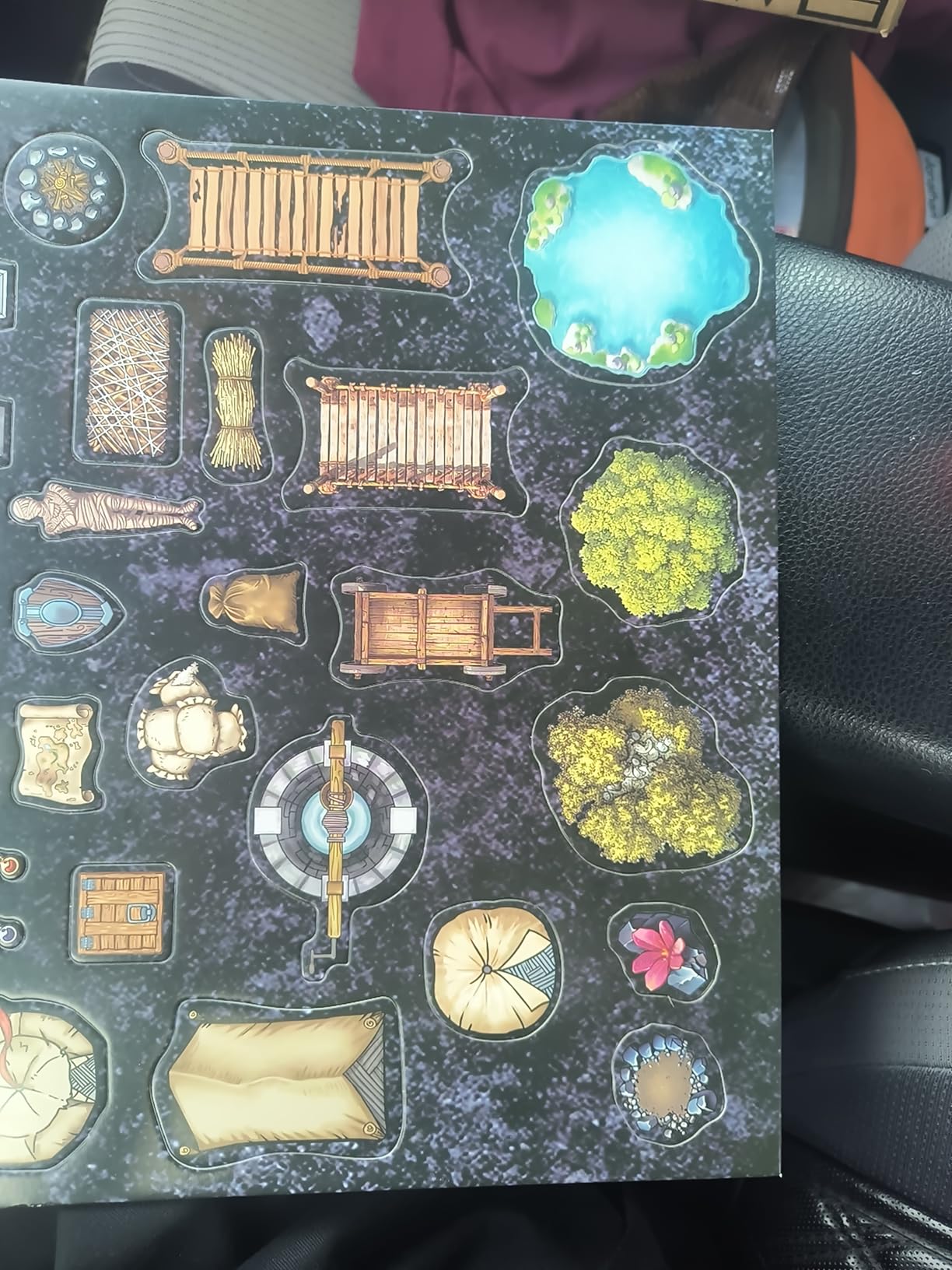 CZYY RPG Starter Set, Foldable Battle Mat, DM Screen, Game Tokens & Dice customer photo 2