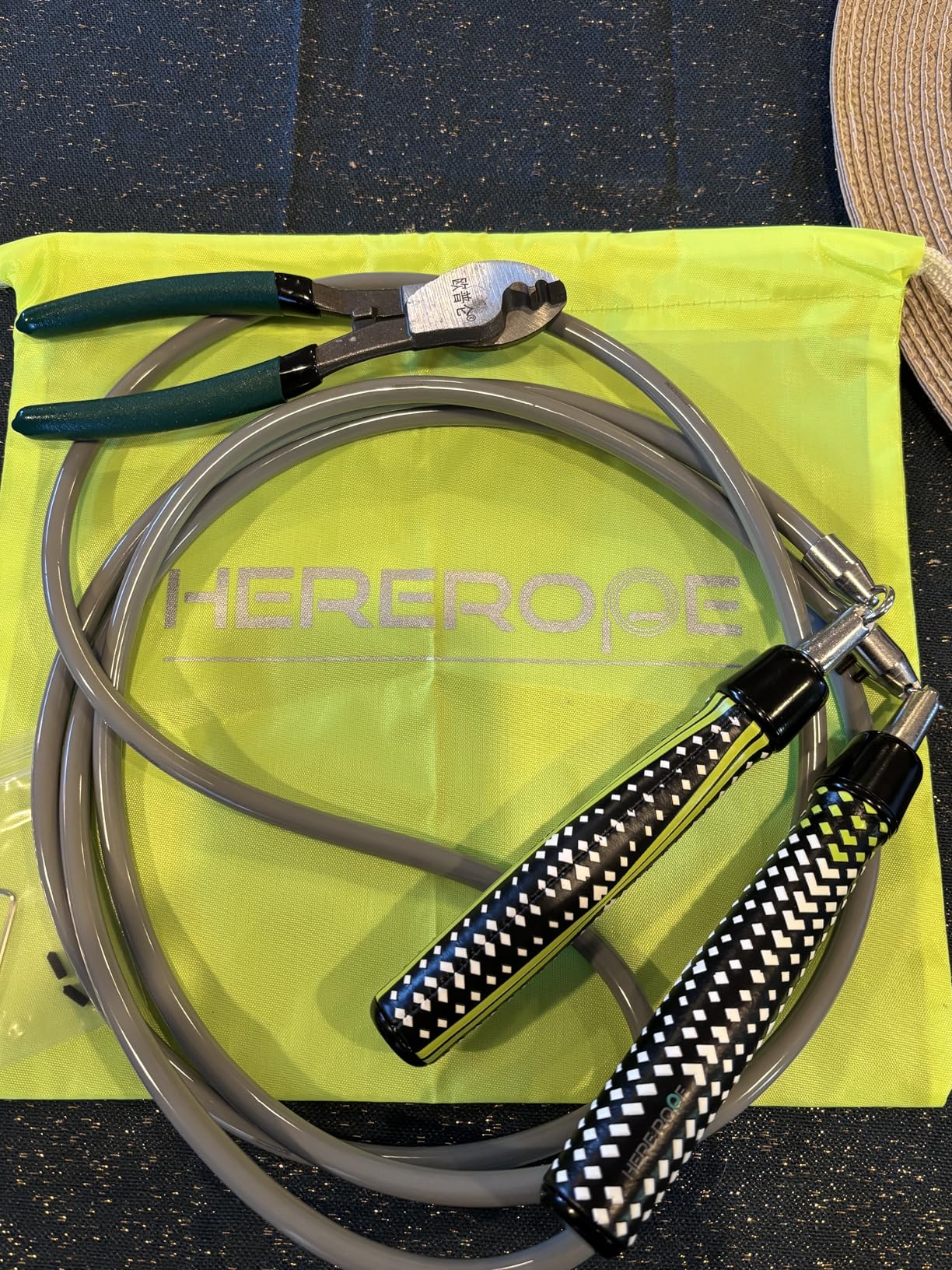 Hererope Weighted Jump Ropes for Men & Women, 1/2 LB Jump Rope Weighted With Ball-bearing, No-Slip Grip, Durable Steel Cable, Heavy Jump Rope Designed for Fitness, High-Intensity Strength Workouts, Crossfit customer photo 2