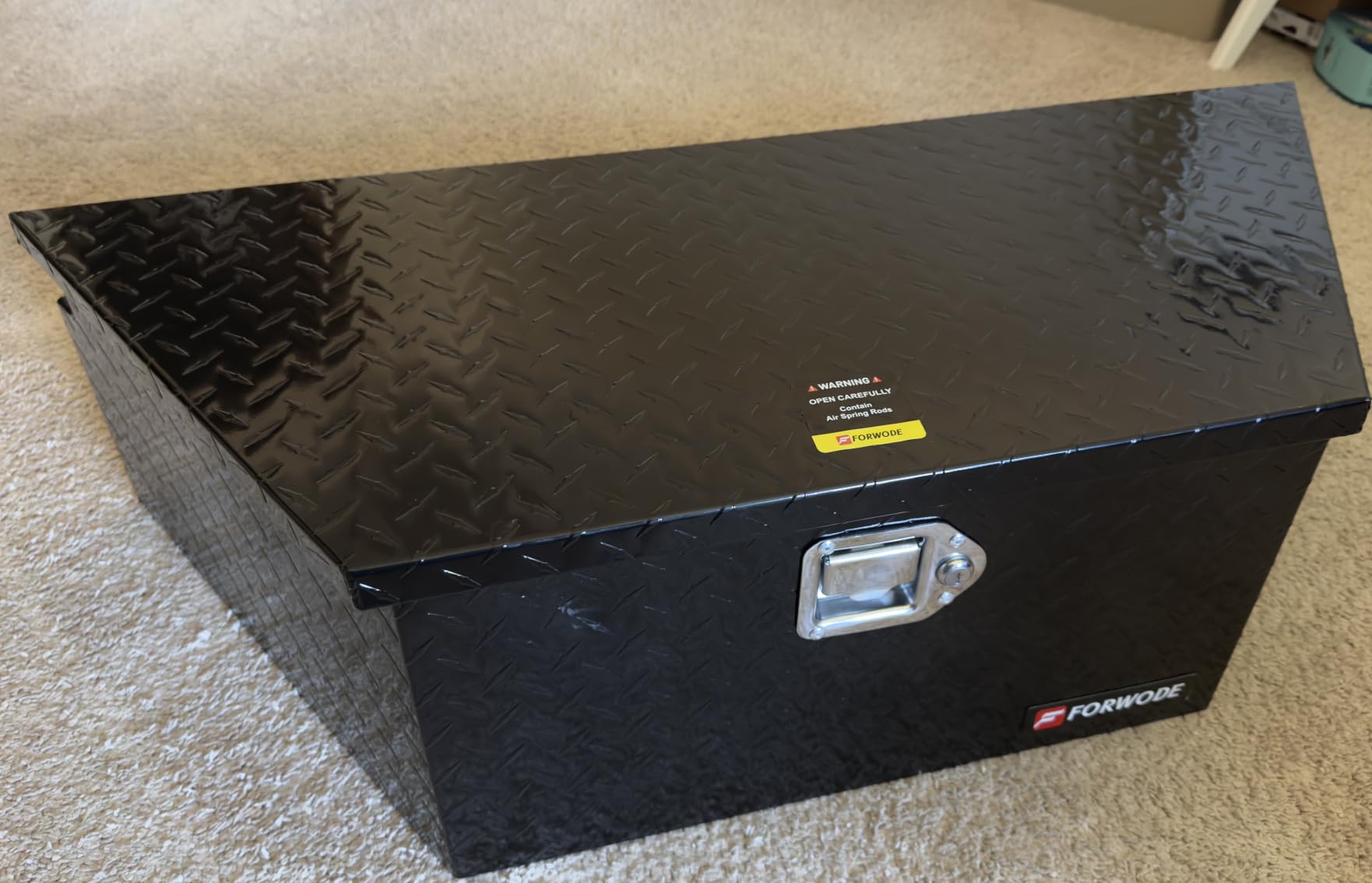 FORWODE Trailer Tongue Box 39 Inch Aluminum Tongue Tool Box Lockable Trailer Tool Chest with Gas Strut customer photo 2