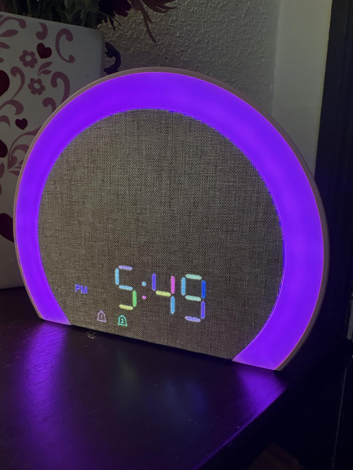 ANJANK Extra Loud Alarm Clock with Wireless Bed Shaker, Vibrating Dual Alarm with Light Wake Up for Heavy Sleepers & Hearing Impaired, 9-Color Night Light customer photo 1