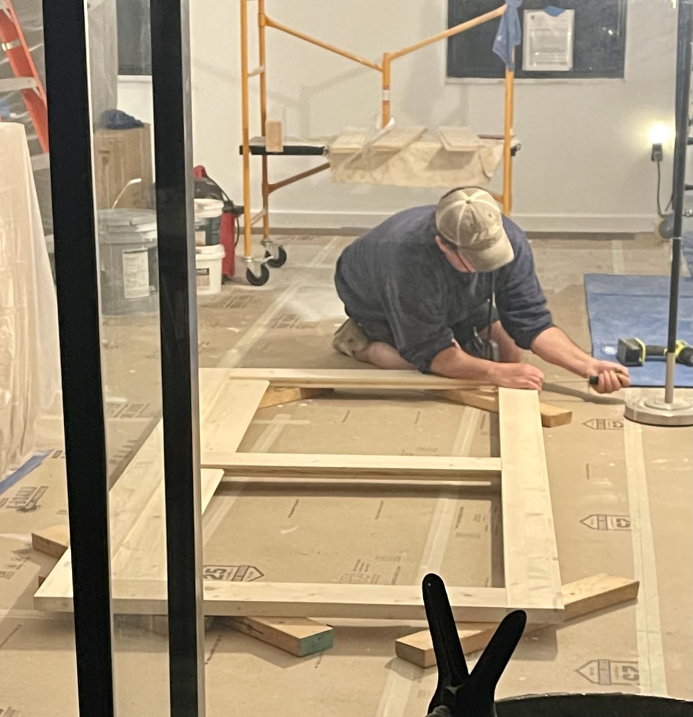 EaseLife 32in x 80in Sliding Barn Wood Door, Interior Doors, DIY Assembly, Solid Natural Spruce Panelled Slab customer photo 1