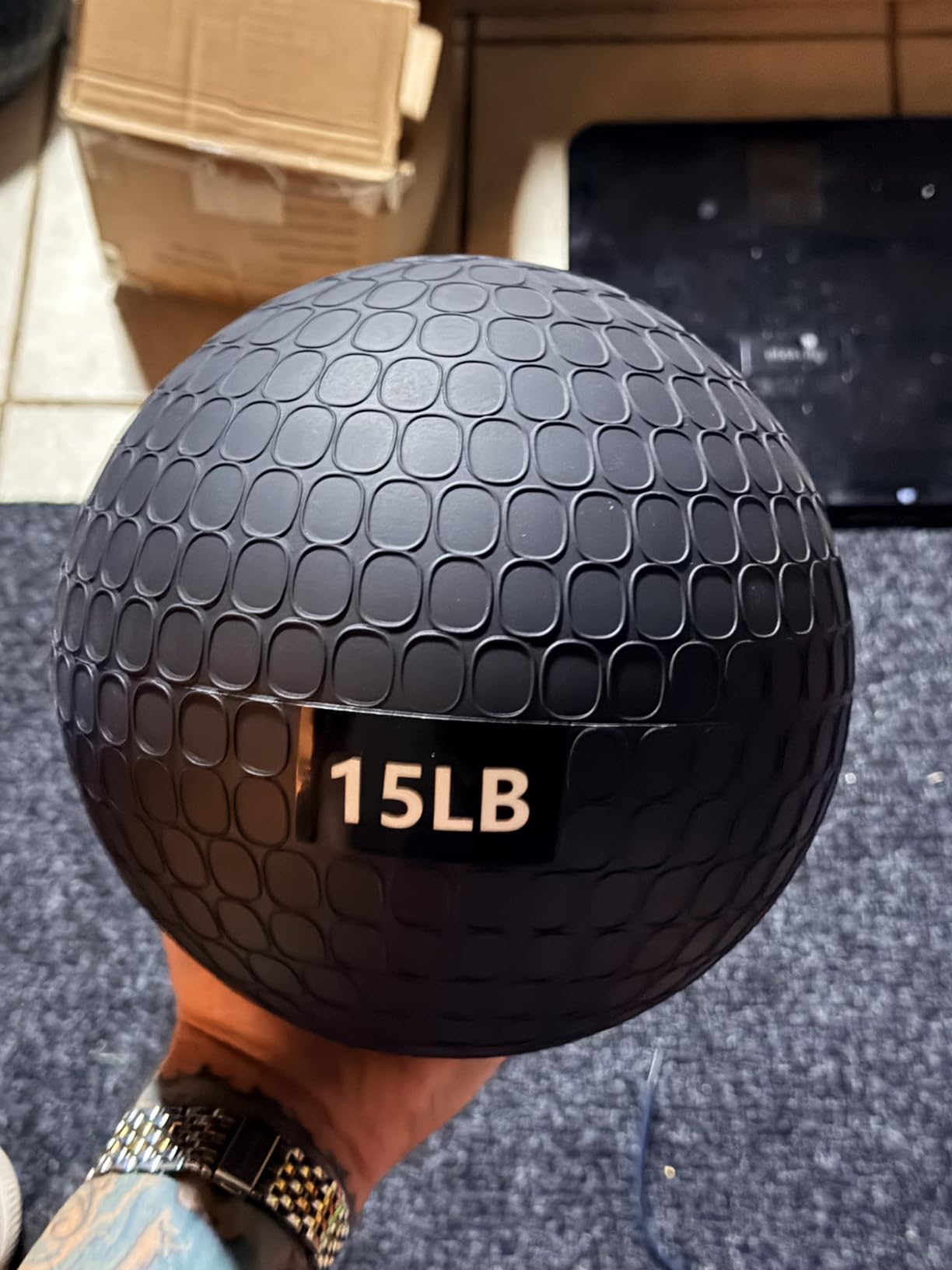 Amazon Basics Slam Medicine Balls for Exercise customer photo 1