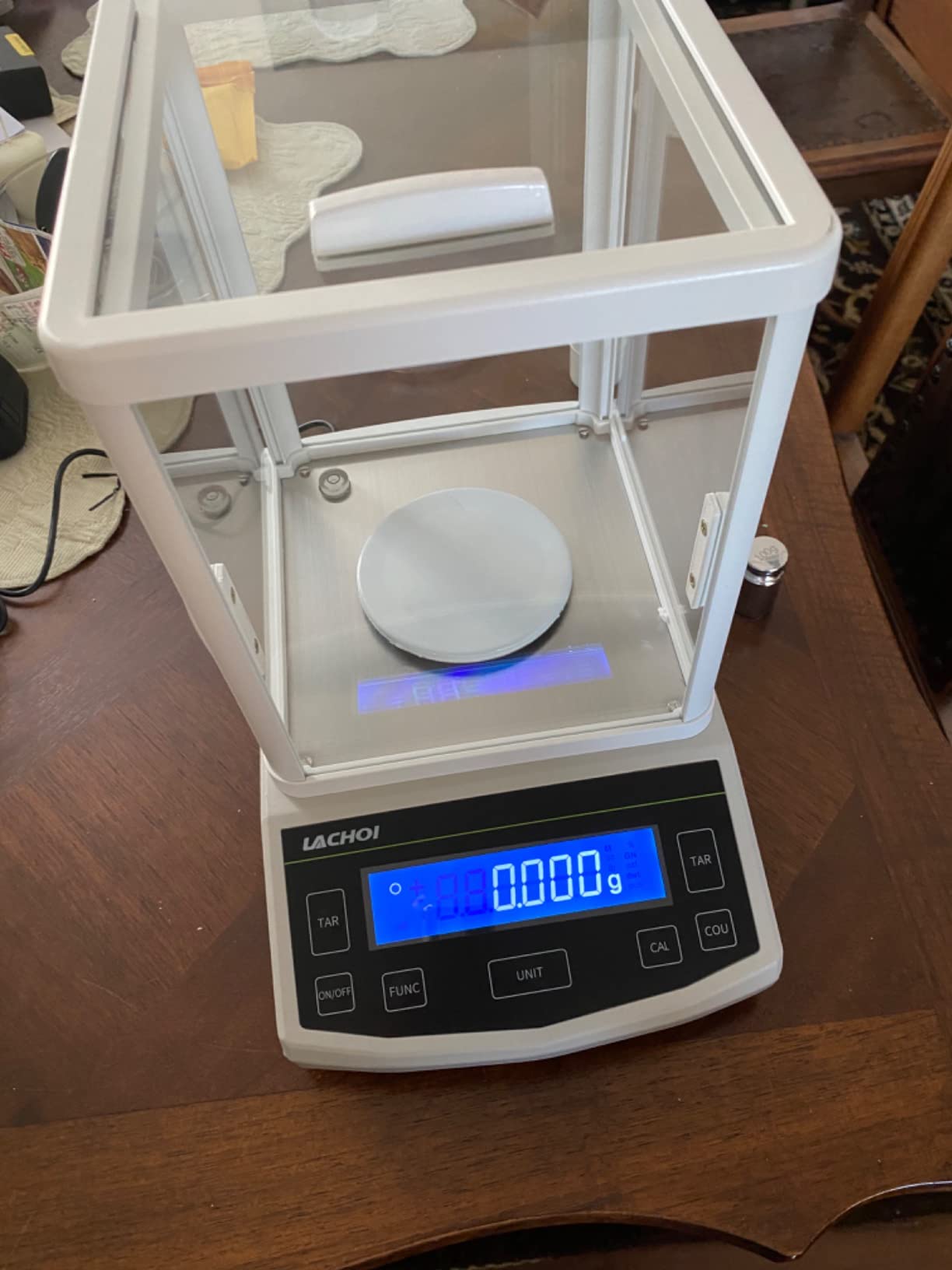 Analytical Balance 0.0001g 120g Precision Lab Scale 0.1mg Accuracy | 0.1mg*120g with Calibration Weight High Precision Jewelry Scale LCD Display Digital Scale 0.0001g with windshield customer photo 2