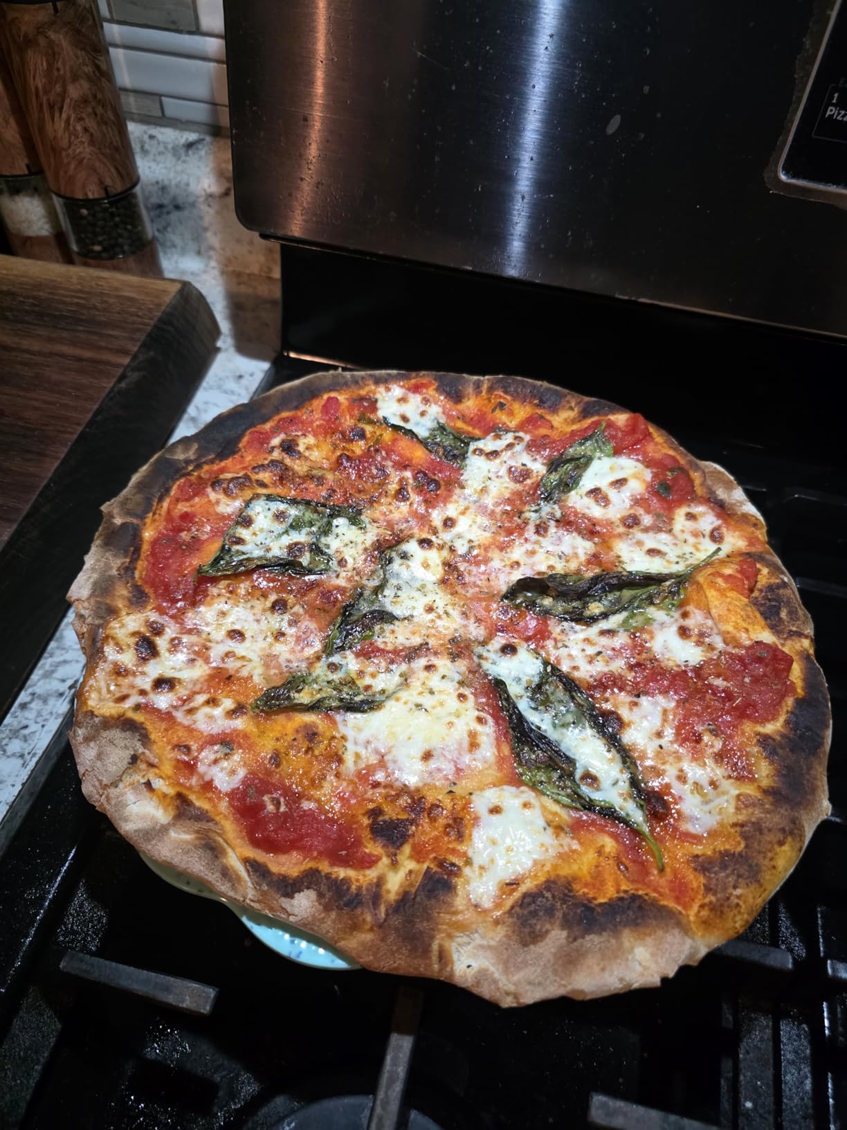 Ooni Karu 2 Multi-Fuel Outdoor Pizza Oven - Wood and Gas Outdoor Pizza Oven with Pizza Stone & Intergrated Thermometer, Pizza Oven Outdoor, Dual Fuel 12 Inch Pizza Maker, Outdoor Cooking Grill customer photo 1