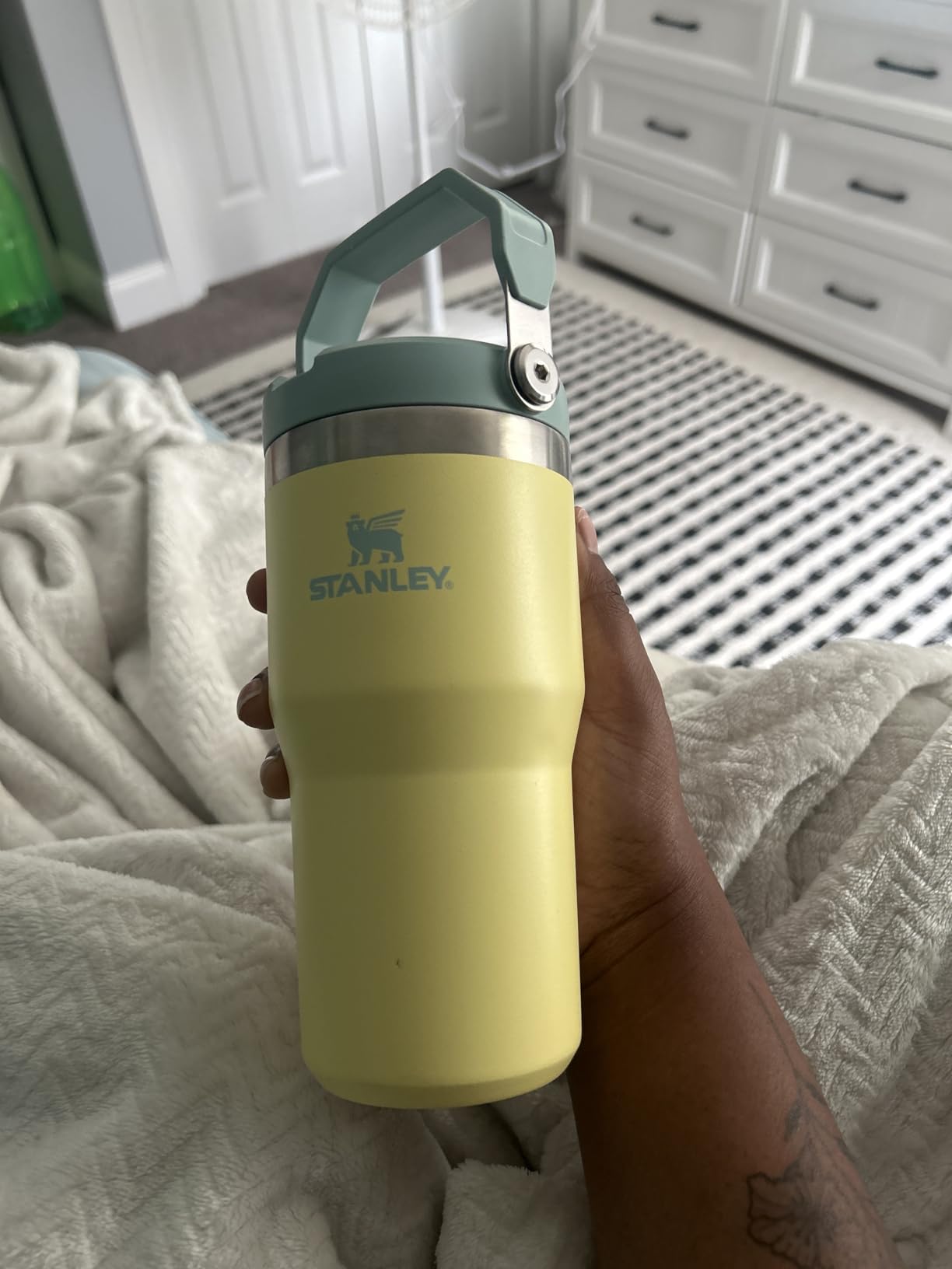 STANLEY IceFlow 2.0 Flip Straw Tumbler 30 oz Dried Pine customer photo 2