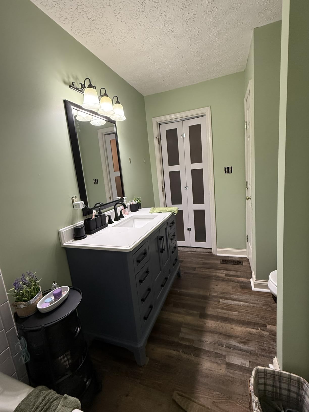 48 Inch Bathroom Vanity with Sink, Fully Assembled, White | Farmhouse Solid Wood Single Sink Bathroom Vanity with Soft Close Doors & Dovetail Drawers, Apron Farm Sink, 0.78