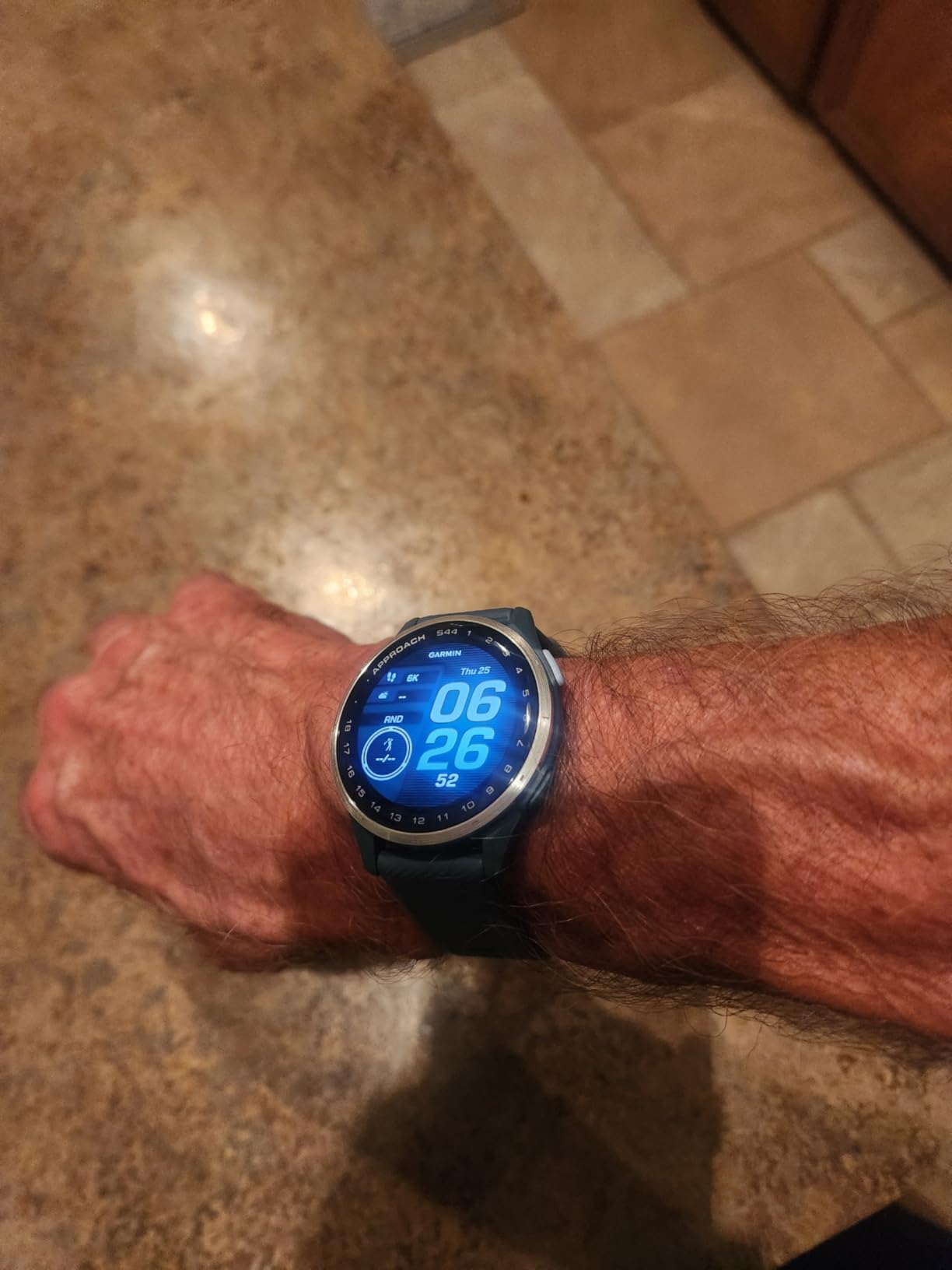 Garmin Approach S44, Golf GPS Smartwatch, 43mm, Twilight | Lightweight Design, Essential On-Course Features, Smart Notifications customer photo 1