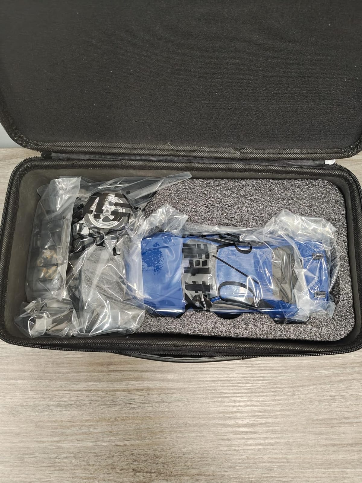 RC Drift Car with Gyro 1/18 Scale LDRC Drift Car Remote Control RWD | Hobby Drifting Vehicle Full Proportional ESP Gyroscope Metal Drive Shaft Alloy Shell Adult LD1899 customer photo 1