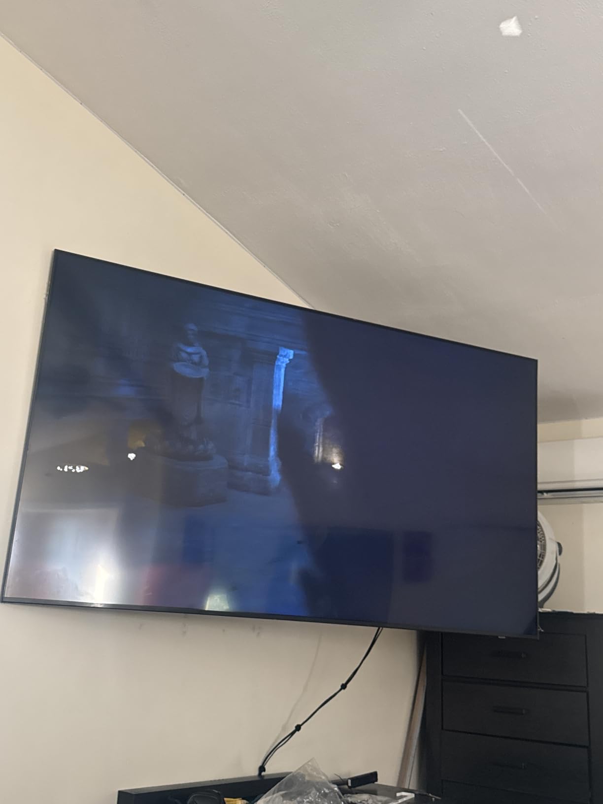 monTEK Heavy Duty Full Motion TV Wall Mount for 37-90 Inch TVs up to 165 lb | Dual articulating arms extend 16.6 in; smooth tilt and swivel, 4X load tested, max VESA 600x400 mm, 12/16 in wood studs customer photo 2