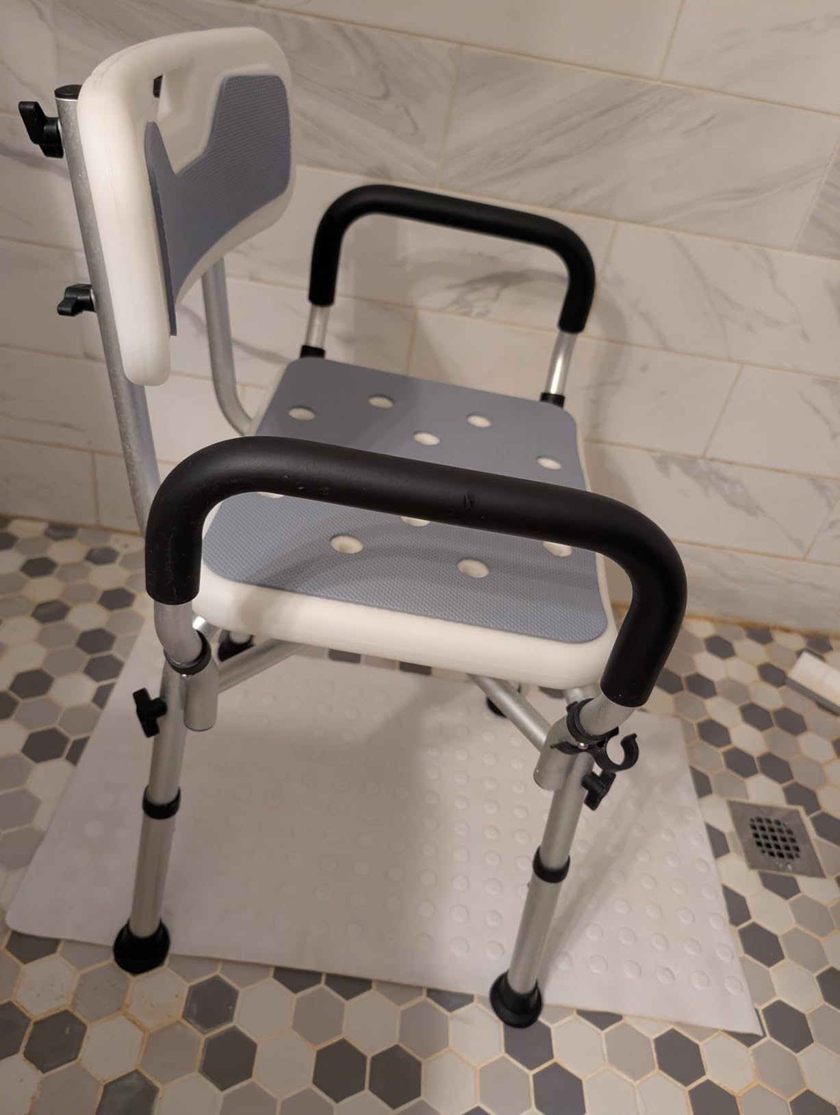 BRITULIF Shower Chair with Arms and Back for Inside Shower, 550 lb Capacity | Tool-Free 4-Step Assembly, Waterproof EVA Cushions, 5 Height Settings, Fast Drainage, Rust-Resistant Frame customer photo 1