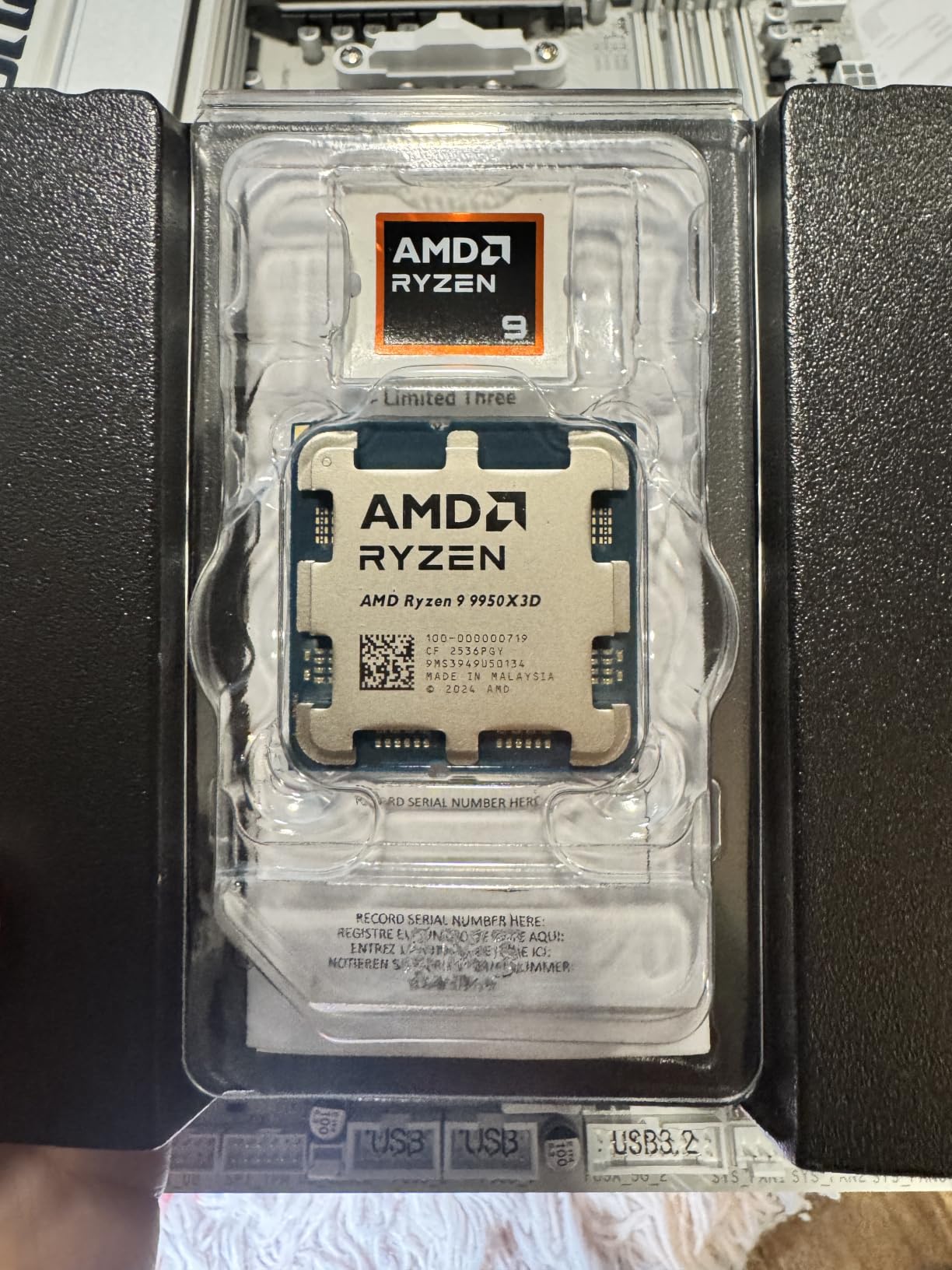 AMD Ryzen 9 9950X3D 16-Core Processor customer photo 2