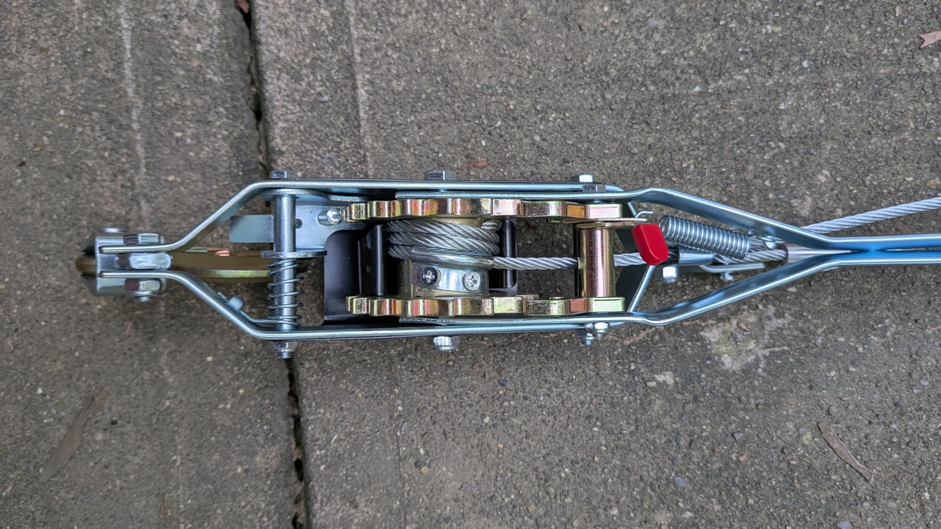 VEVOR Come Along Winch, 2 Ton (4,409 lbs) Pulling Capacity, 12 ft Steel Cable, 2 Hooks, Heavy Duty Ratchet Power Puller Tool with Dual Gears, Automotive Hoist Cable Puller Ideal for Vehicle Rescue customer photo 2