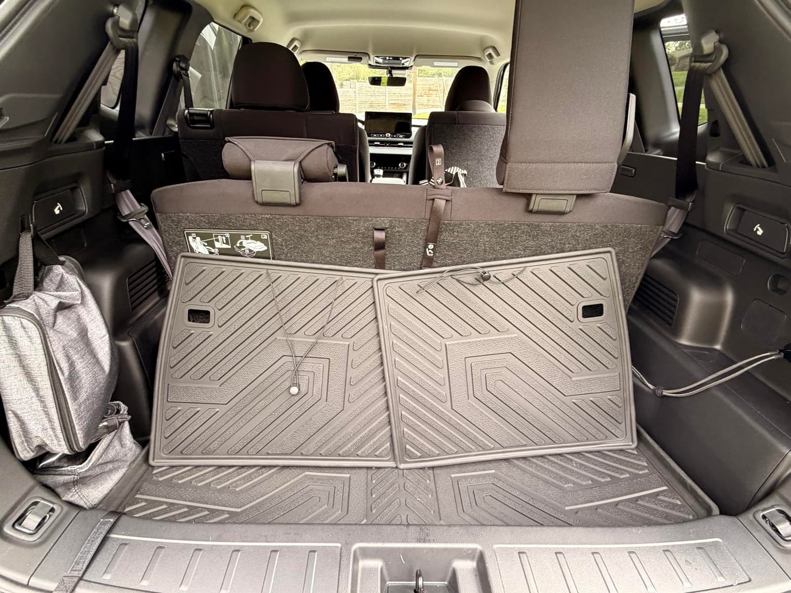 LASFIT Floor Mat for Mazda CX90 / PHEV 2024-2026 7 Seats 3rd Row 60/40 Split | 100% TPE All Weather Custom Fit customer photo 2