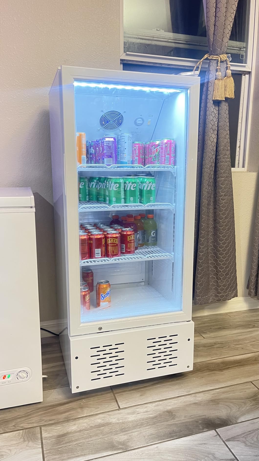 41.4''W White Commercial Refrigerators, 30.5 Cu.Ft 2 Glass Door Commercial Beverage Refrigerators Upright Display Cooler with LED Light and 10 Adjustable Shelves for Restaurant Stores customer photo 1