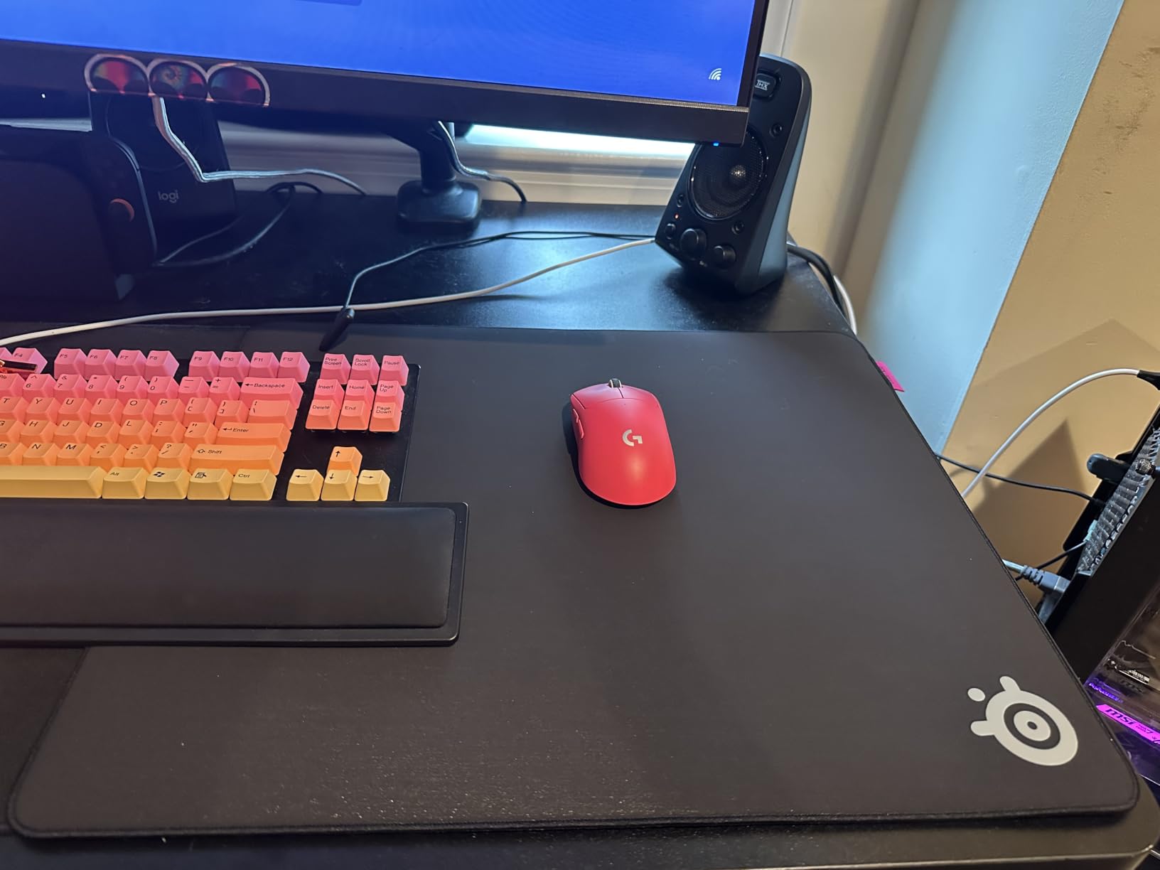 SteelSeries QcK XL Performance Speed Gaming Mousepad - Extra Density for a Smooth Glide - Low-Profile Edge Stitching - Non-Slip Neoprene Rubber Base - 15.75 x 34.43 inch - FPS, MOBAs, RTS, MMO customer photo 1