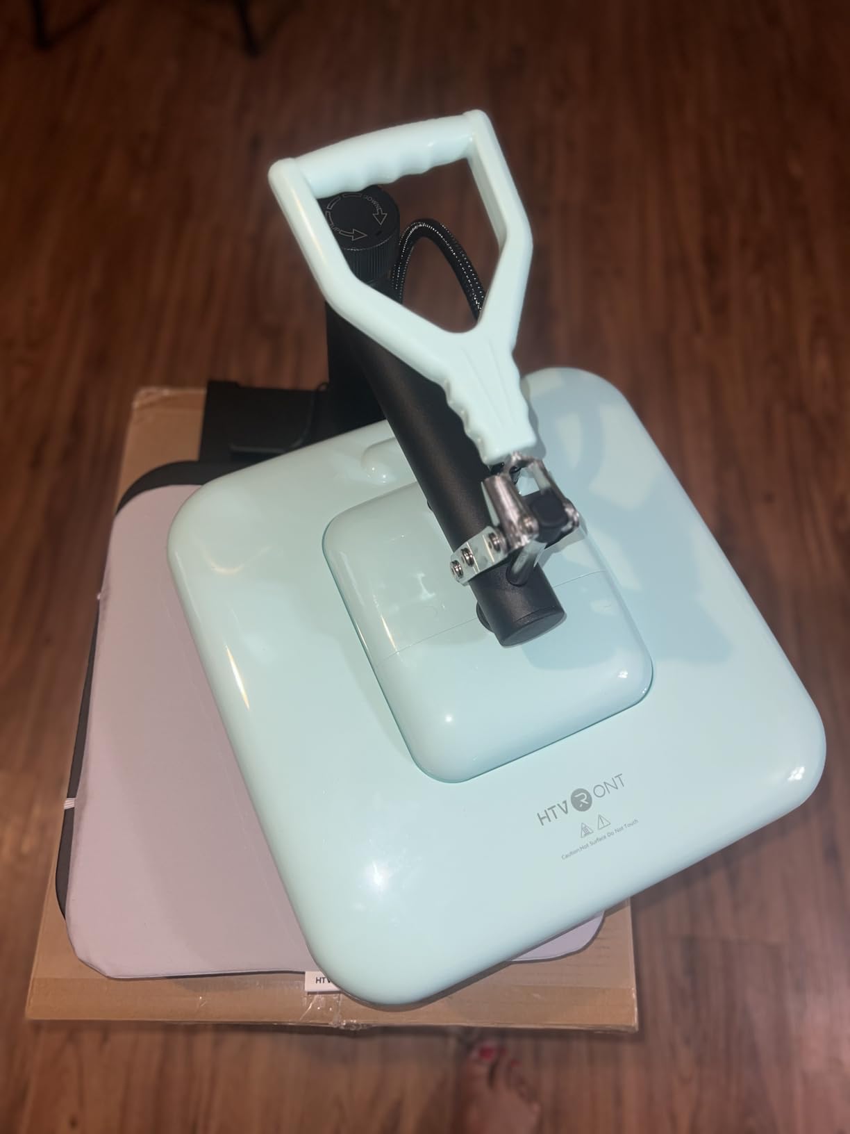 HTVRONT Heat Press Machine for T Shirts - 15x15 Swing Away Shirt Press Machine - Professional Heat Press for Sublimation, Vinyl, Heat Transfer Projects, Heats Up Fast & Distribute Heat Evenly (Blue) customer photo 1