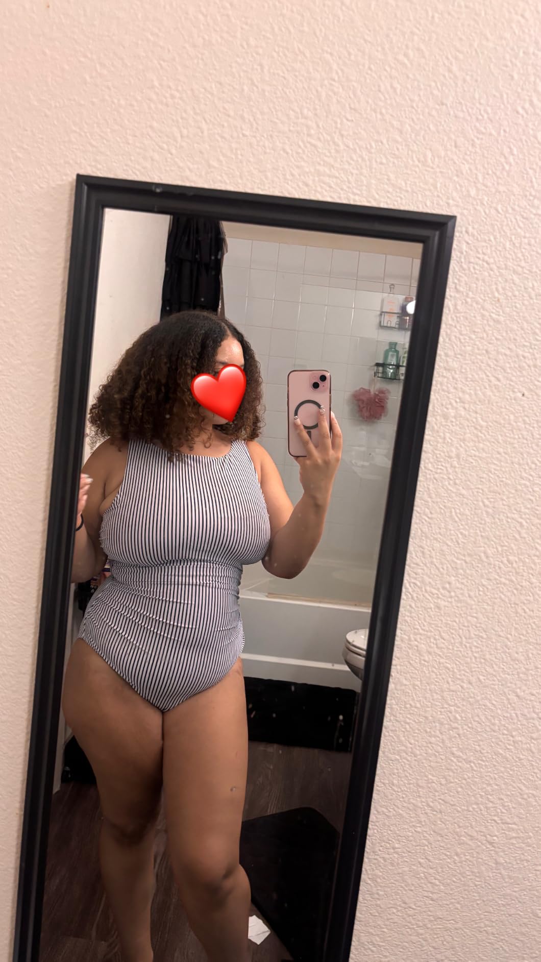 SUUKSESS Women One Piece Ruched Swimsuit Tummy Control Backless Bathing Suit customer photo 1