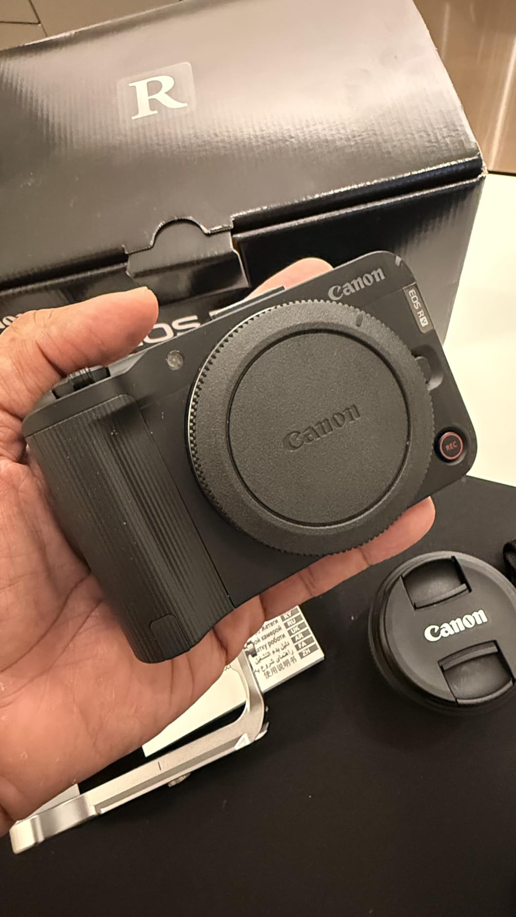 Canon EOS R50 V Mirrorless Camera (Body Only) - APS-C Digital Camera, Flip Screen 4K Video, Interchangeable Lens Camera for Vlogging, Content Creation, Streaming, Filming, Podcasts, TikTok customer photo 1