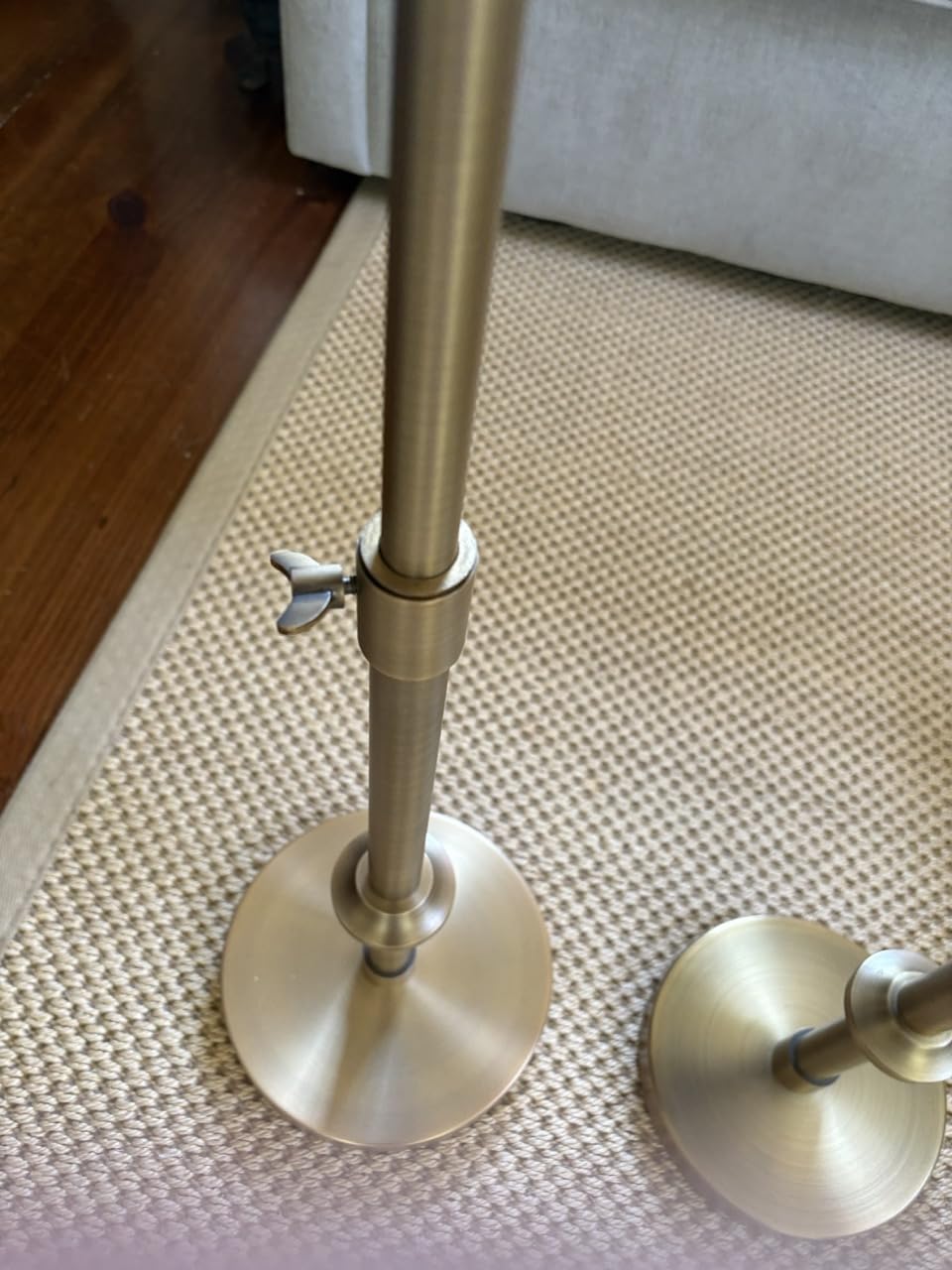Adjustable 10