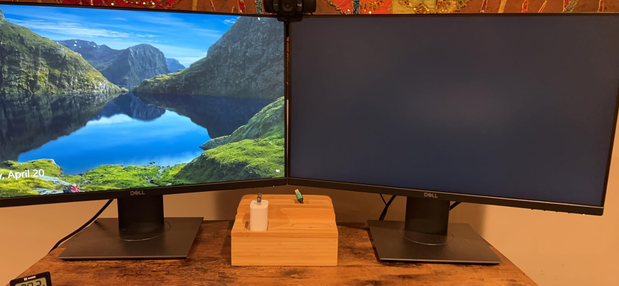 FLEXISPOT 35 inch Electric Standing Desk Converter, Motorized Stand up Desk Riser, Monitor and Laptop Workstation with Wide Keyboard Tray, Black customer photo 1