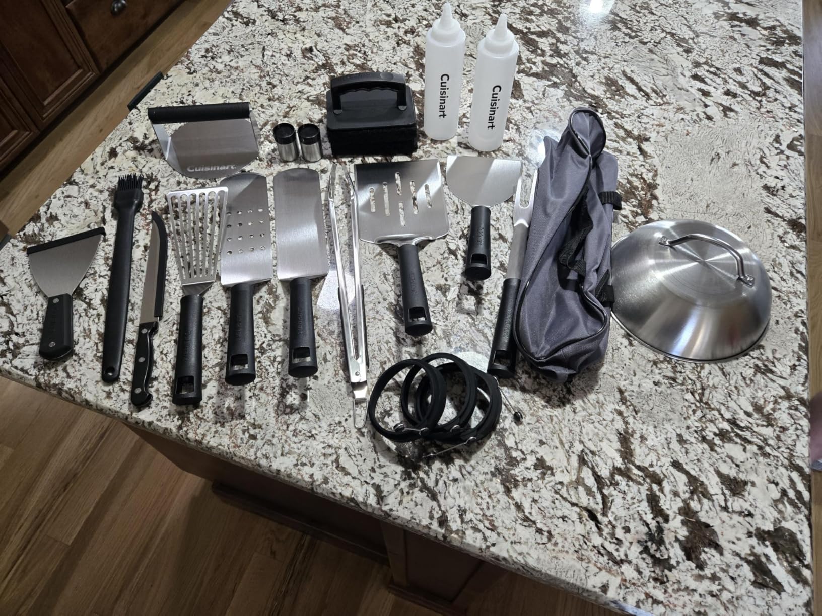 Cuisinart 24-Piece Griddle Tool Set with Storage Tote, Stainless Steel Flat Top Grill Accessories with Spatulas, Melting Dome, Smash Burger Press, Scraper & Tongs, Perfect for BBQ, Tailgates, Camping customer photo 1