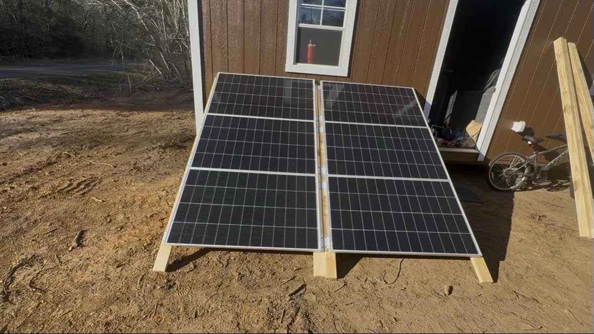 Renogy Solar Panels 400 Watt N-Type, 16BB 25% High-Efficiency | 2PCS 200W Solar Panels for RV Class B Van Marine Cabin Roof Home Farm and Other Off-Grid Systems, IP67 customer photo 1