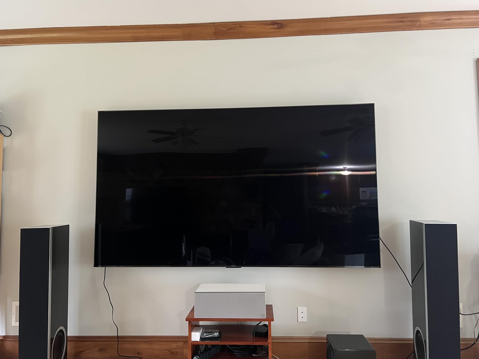 monTEK Heavy Duty Full Motion TV Wall Mount for 60-120 Inch Extra Large TVs | Holds 265 lb, 4X load tested; 27.7 in extension, +/-60 degree swivel and tilt; max VESA 900x600, fits 12-24 in wood studs customer photo 2
