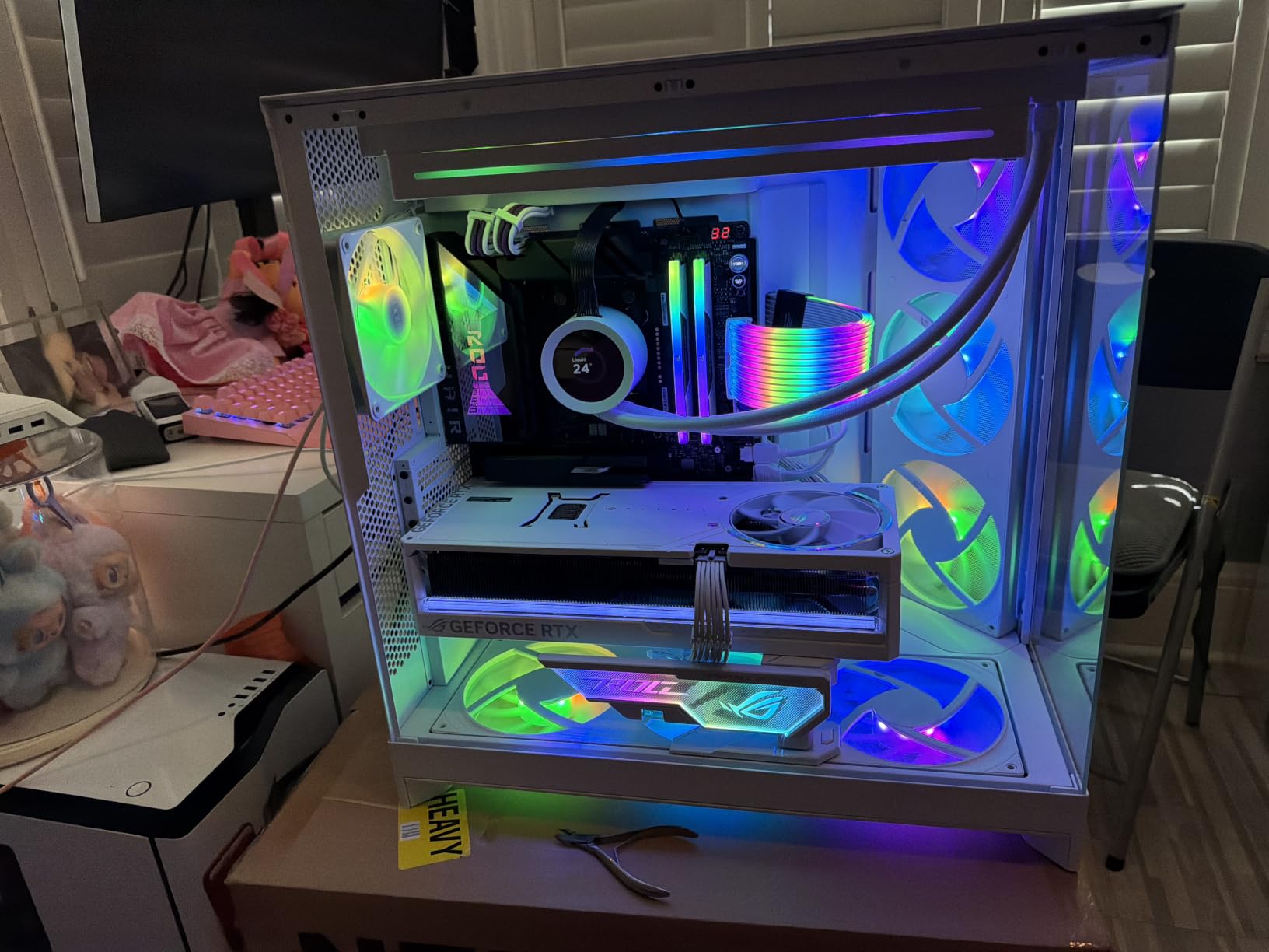 NZXT Kraken Plus 360 RGB - 360mm AIO CPU Cooler, LCD - White customer photo 2