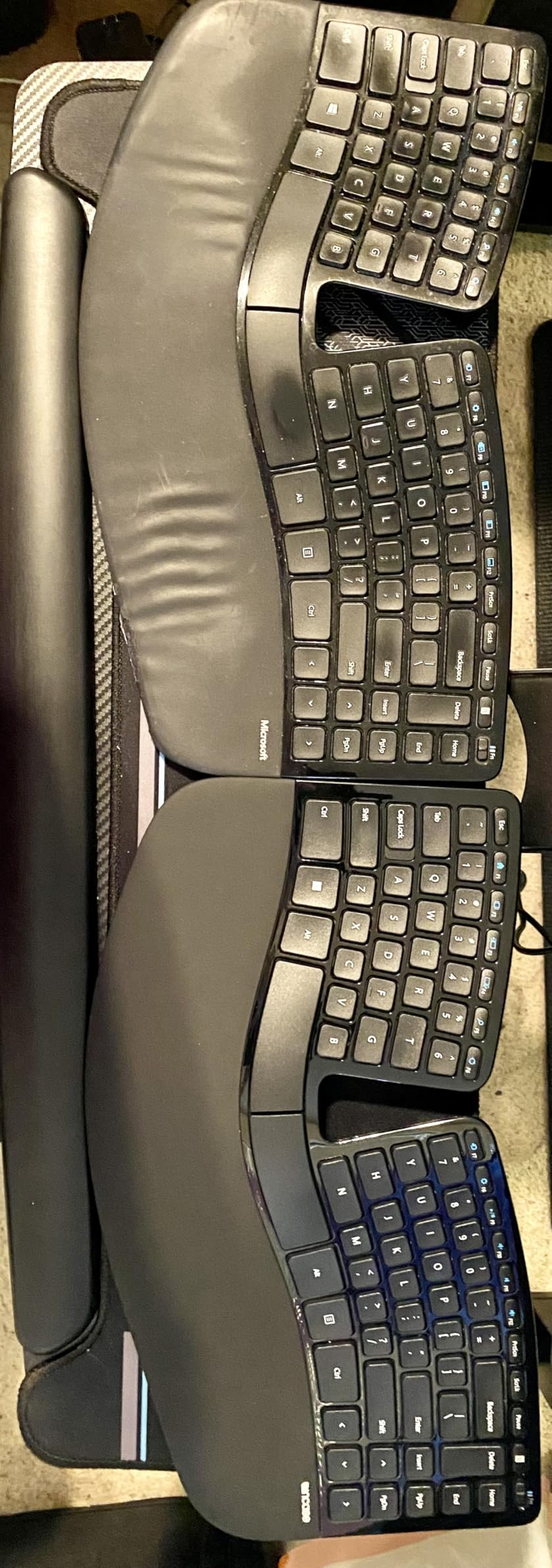 Incase Sculpt Ergonomic Keyboard, Split Layout, Palm Rest, Black customer photo 1