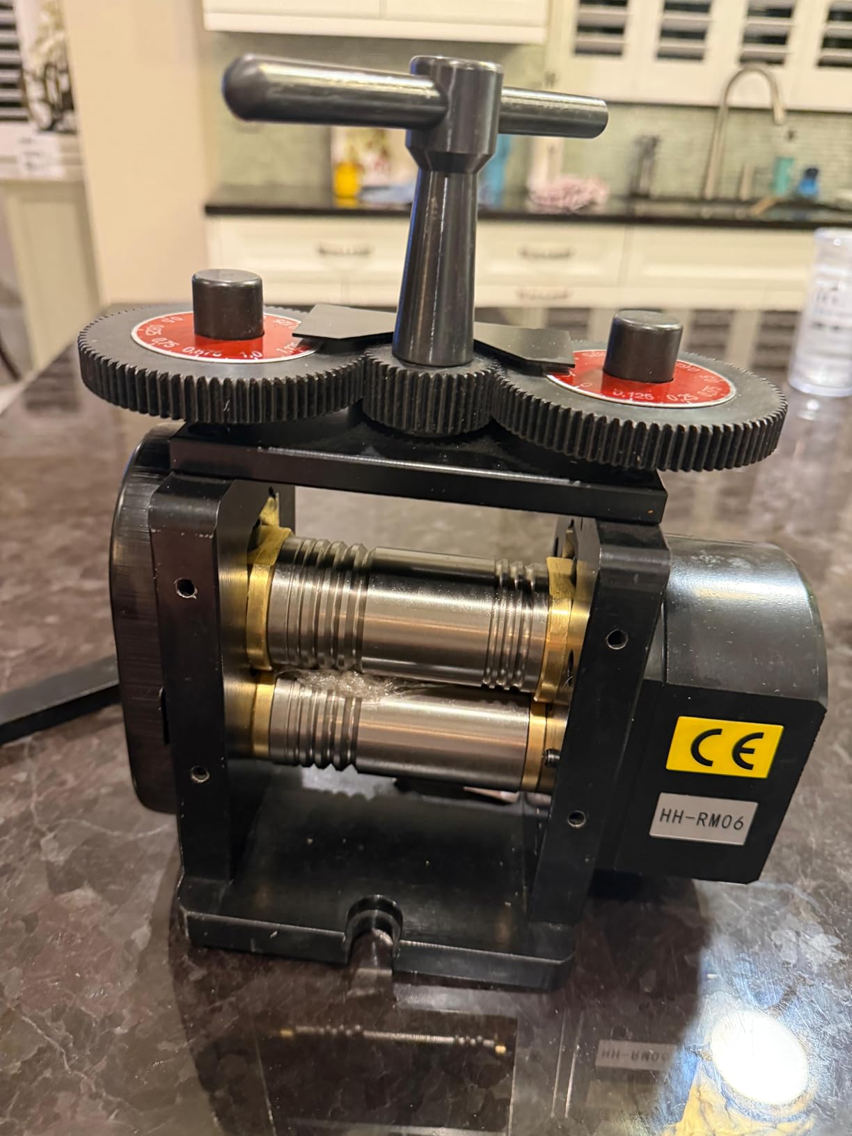 Lakimi Manual Jewelry Rolling Mill Machine 90mm Flat Roller | 4:1 Gear Ratio, Adjustable 0.1-4mm Thickness, Metal Sheet & Wire Flattening Tool LK-RM06 customer photo 2