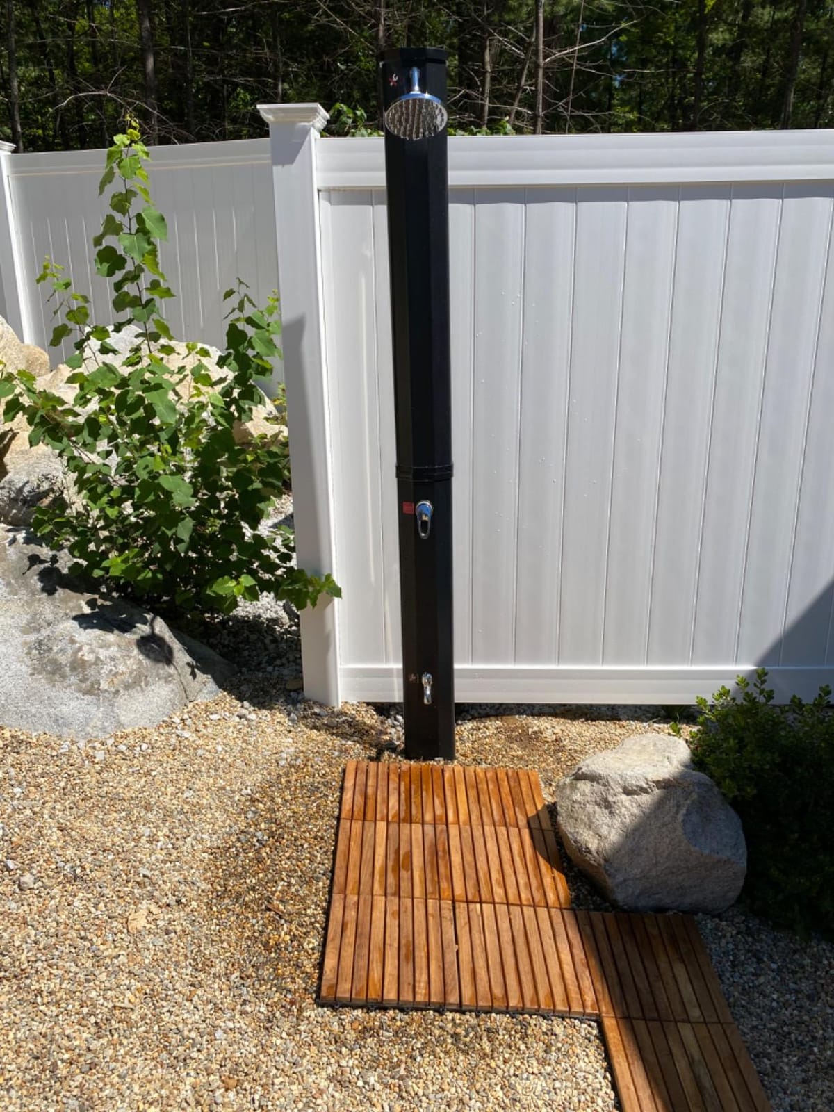 VINGLI 10 Gallon Solar Heated Outdoor Shower, 7.2 FT Height, Freestanding Outside Shower with 360° Swivel Shower Head & Foot Faucet, Hot & Cold Water Adjustment, Black customer photo 2