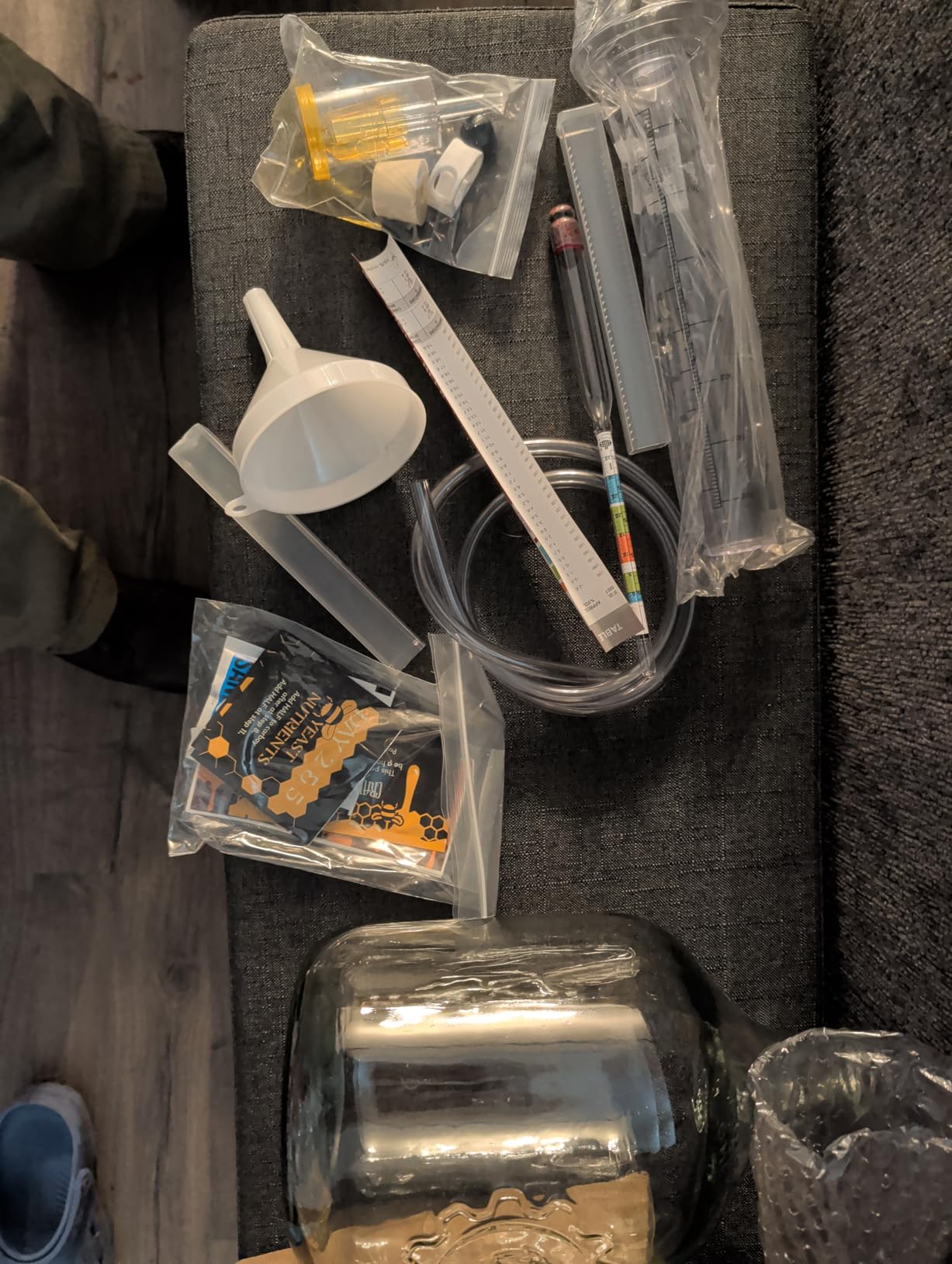 Craft A Brew - Deluxe Mead Making Kit - 1 Gallon Homebrew Starter Set with Backsweetening & Bottling Tools - DIY Mead Brewing Kit for Beginners - Just Add Honey customer photo 2