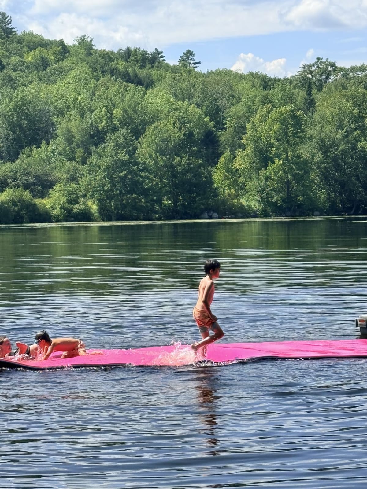 9/10/12/18 Ft Floating Water Mat - Heavy-Duty 3-Layer XPE Foam Pool Lake Floating Pad, Extra Large Capacity Water Lily Raft for Pool Parties, Beach, Ocean Water Recreation (Red-Blue, 18 x 6FT) customer photo 1