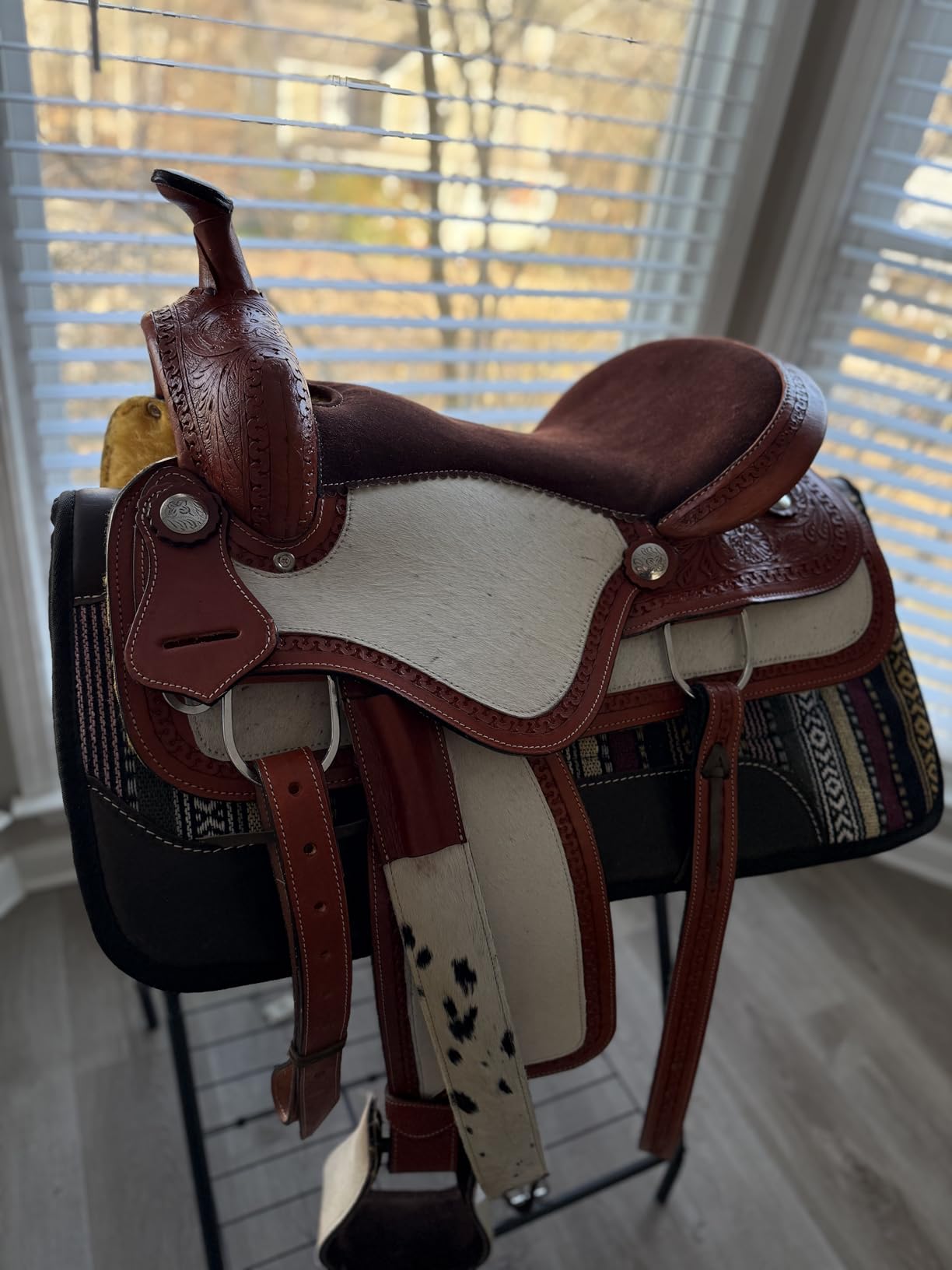 Western Barrel Saddle Set Brown Hand Tooled Genuine Leather Hair On Cowhide Horse Saddle with Headstall, Breast Collar & Reins, Trail Riding, Rodeo, Ranch & Pleasure Saddle, 8-17 Inch customer photo 2