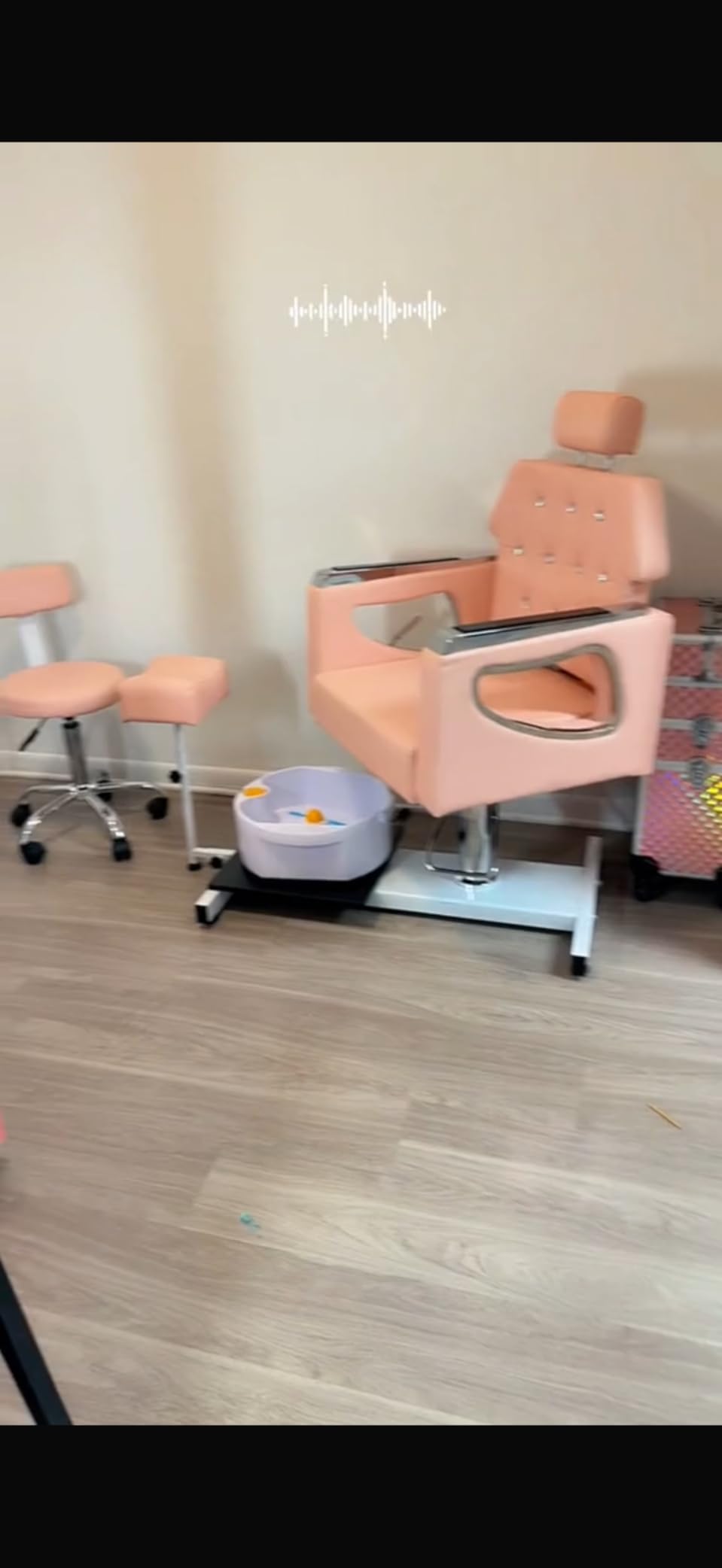 Pedicure Chair No Plumbing Pedicure Station for Nail Tech | Hydraulic Lifting | 135° Reclining | Bubble Massage | PU Leather | 450 lbs | Pedicure Chair for Nail Techs Salon Spa customer photo 1