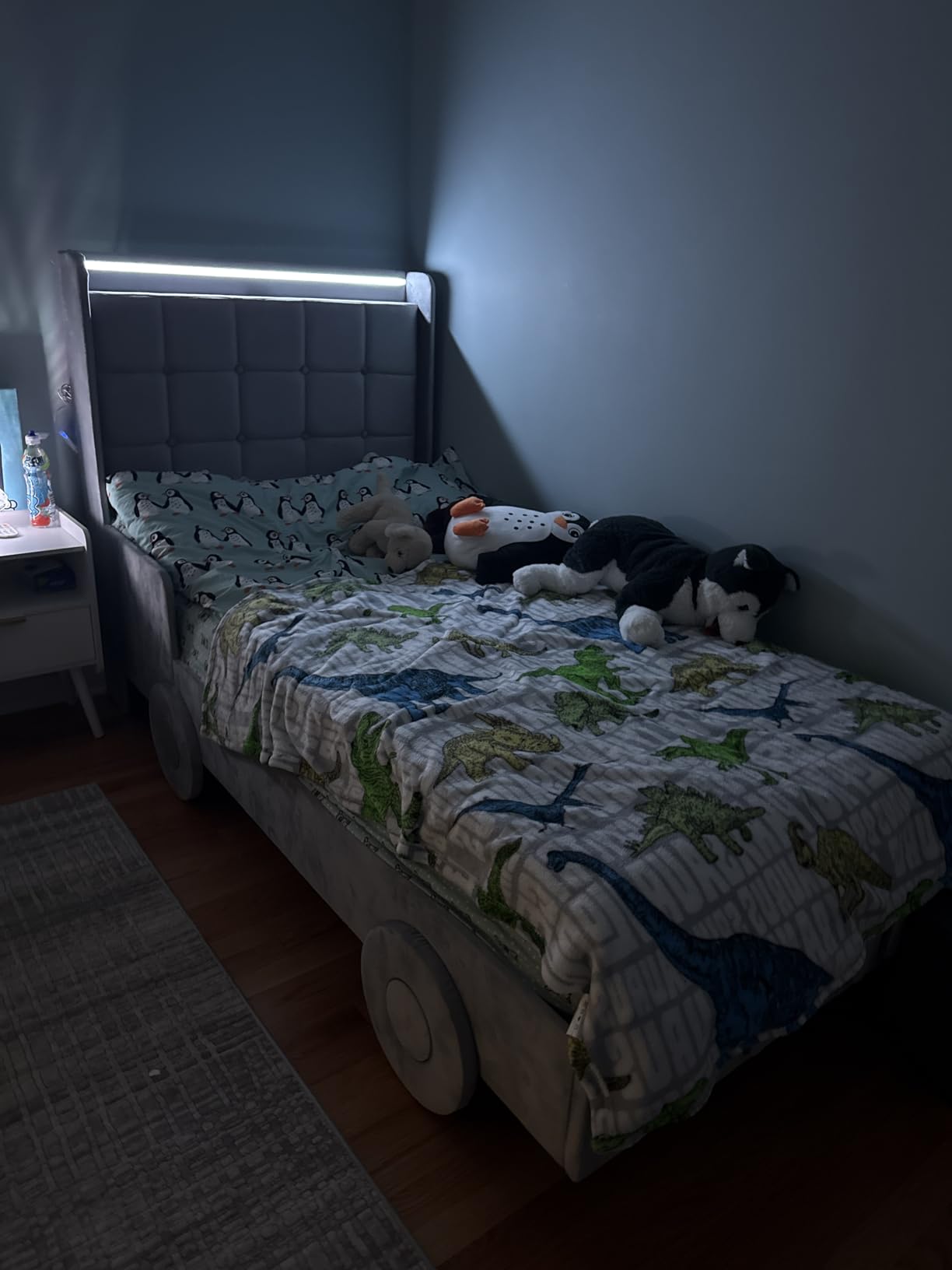 Keyluv Twin Car Bed Frame with LED Lights and Charging Station, Upholstered Platform Bed with Button Tufted Headboard and Wheels, Velvet Grey customer photo 1