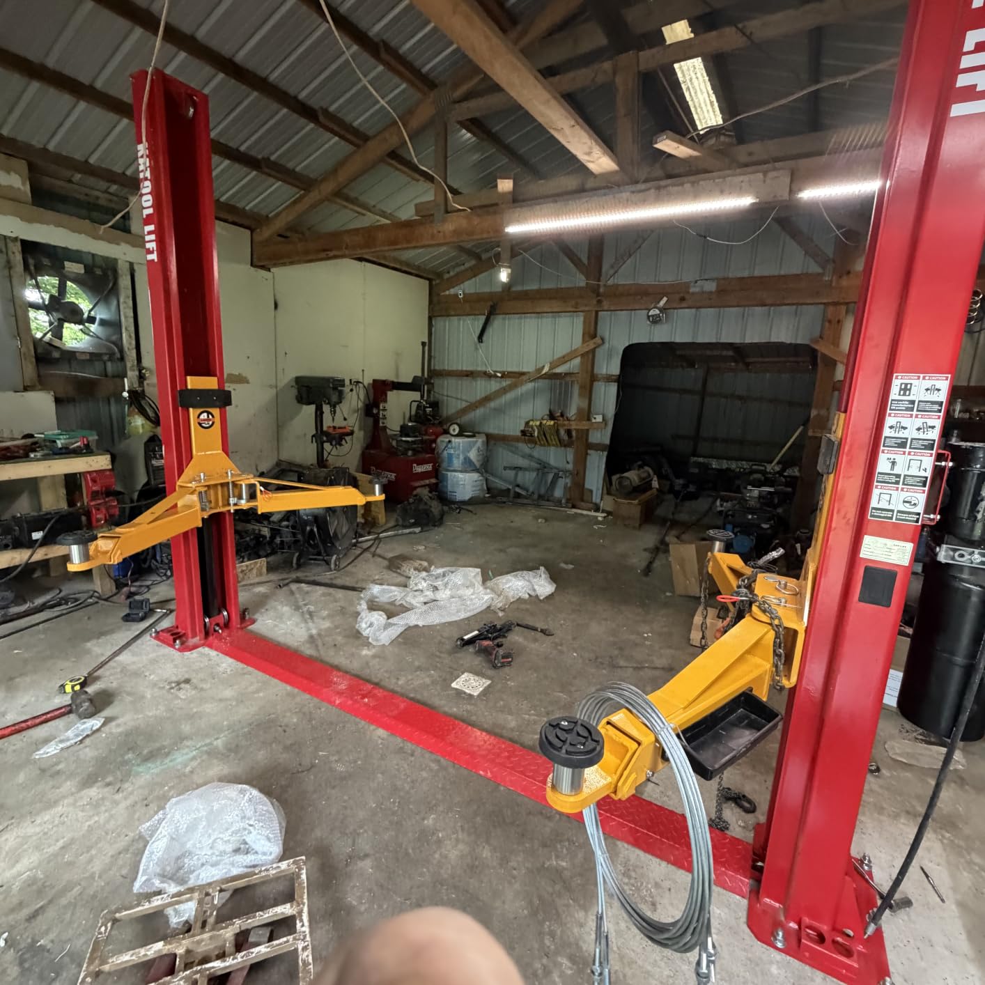 KATOOL 2 Post Lift 4.0HP 12000lbs Single Point Lock Release Car Lift Automotive Lift Truck Hoist 2 Post Car Lift for Repair Store customer photo 2